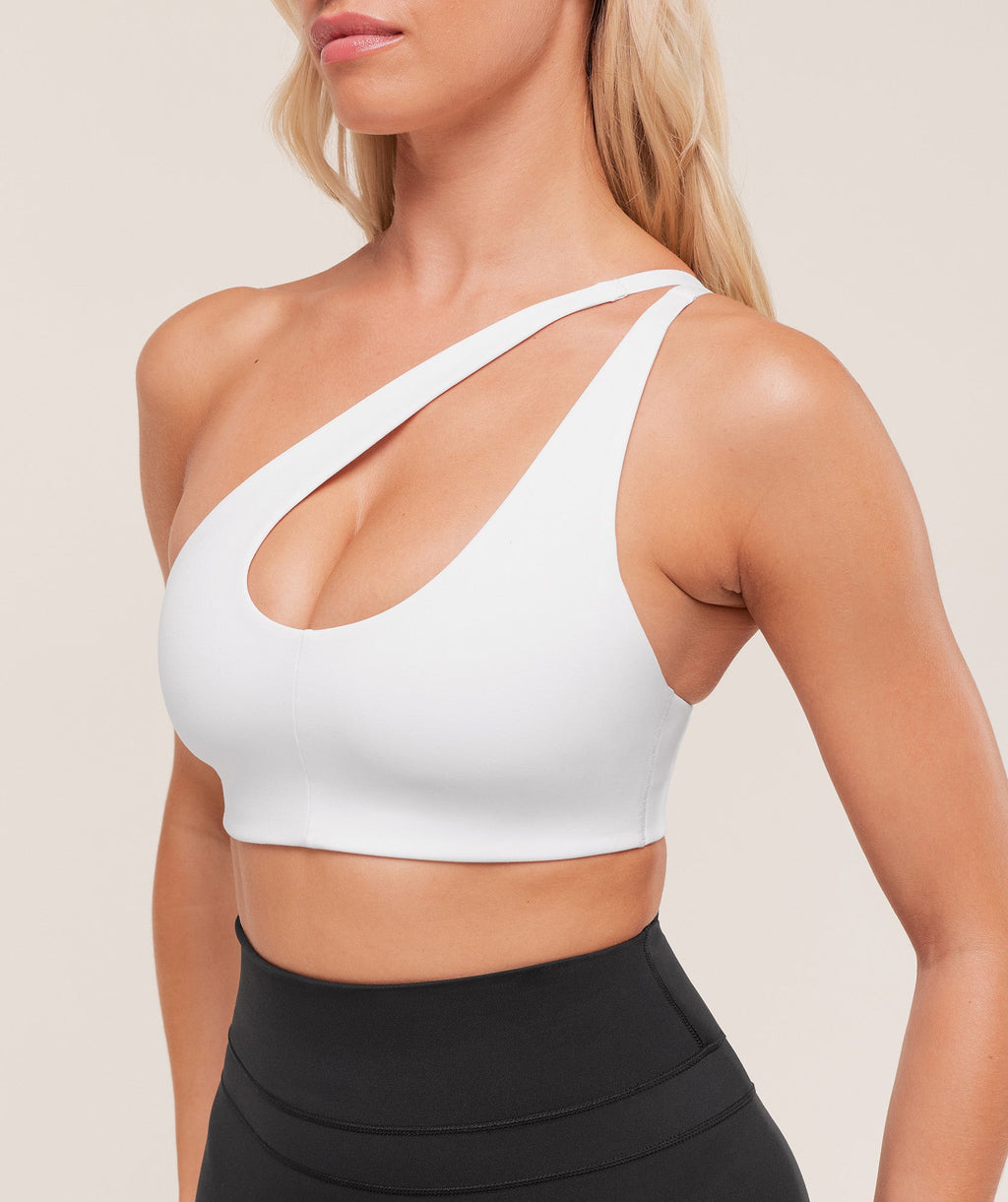 gymshark-one-shoulder-sports-bra-sports-bras-white-aw25