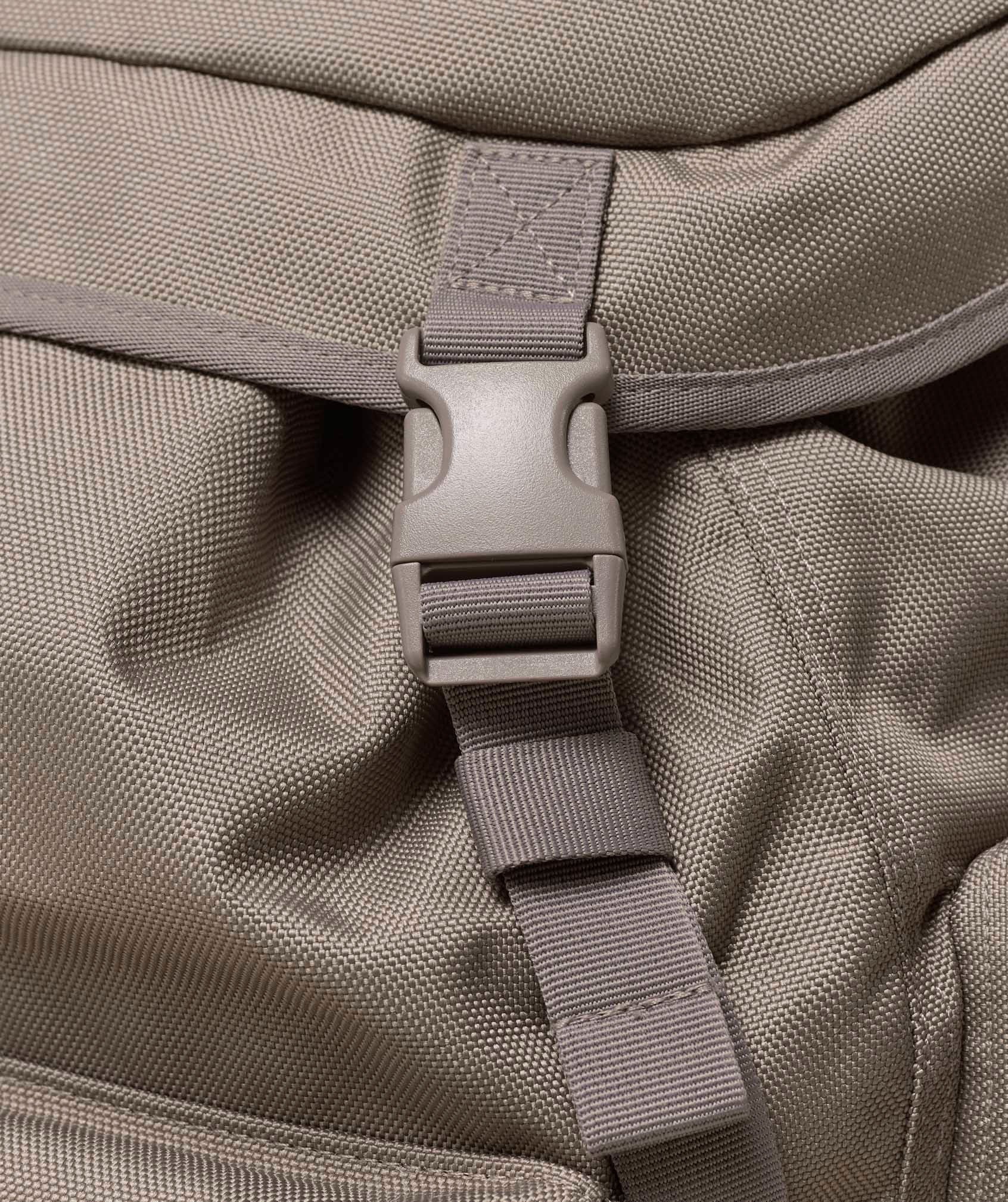 gymshark-bulk-backpack-bags-brown-ss25