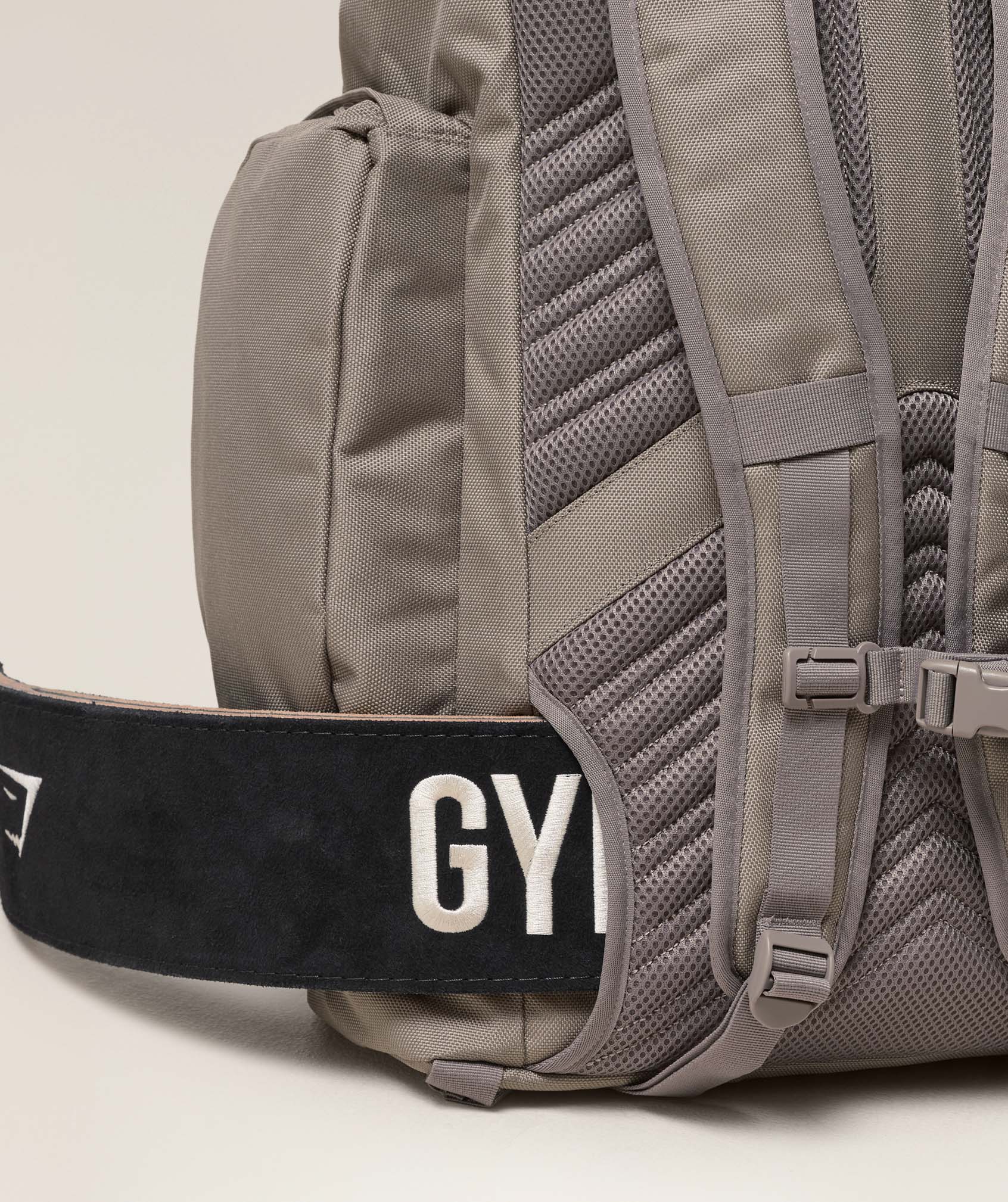 gymshark-bulk-backpack-bags-brown-ss25