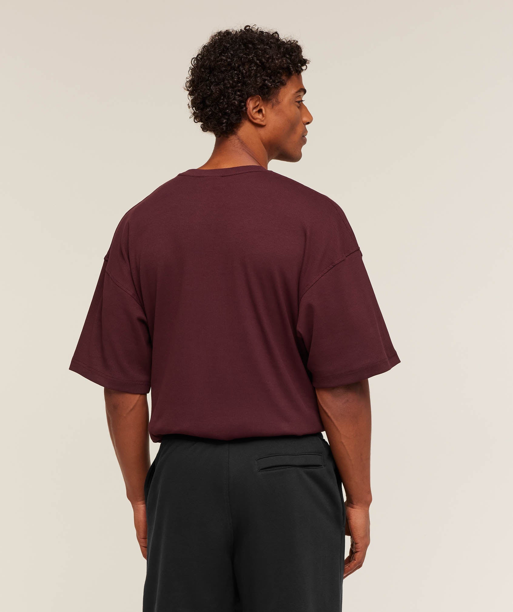gymshark-oversized-premium-ribbed-t-shirt-ss-tops-brown-aw25