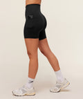 gymshark-pocket-shorts-black-ss23