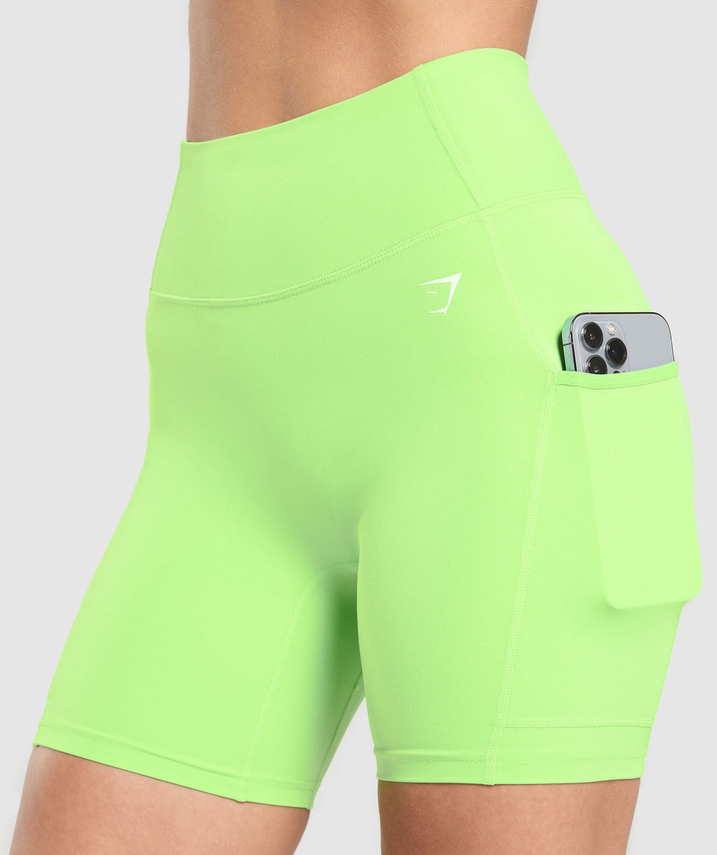 gymshark-pocket-shorts-shorts-green-ss25