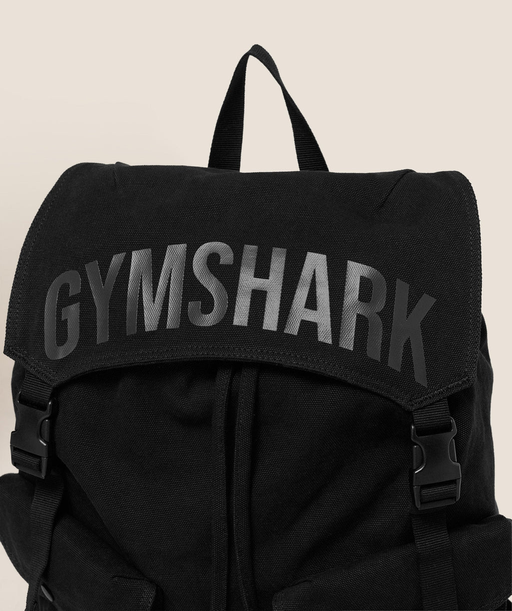 gymshark-power-backpack-bags-black-aw25