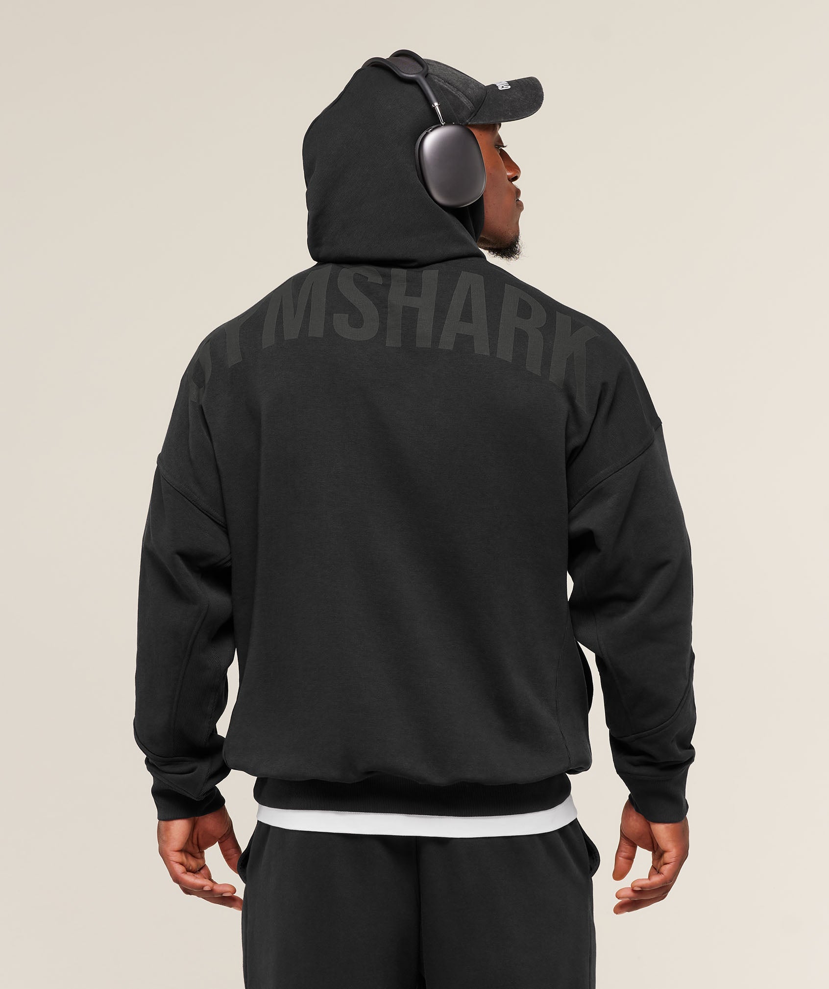 gymshark-power-hoodie-pullovers-black-aw25-1