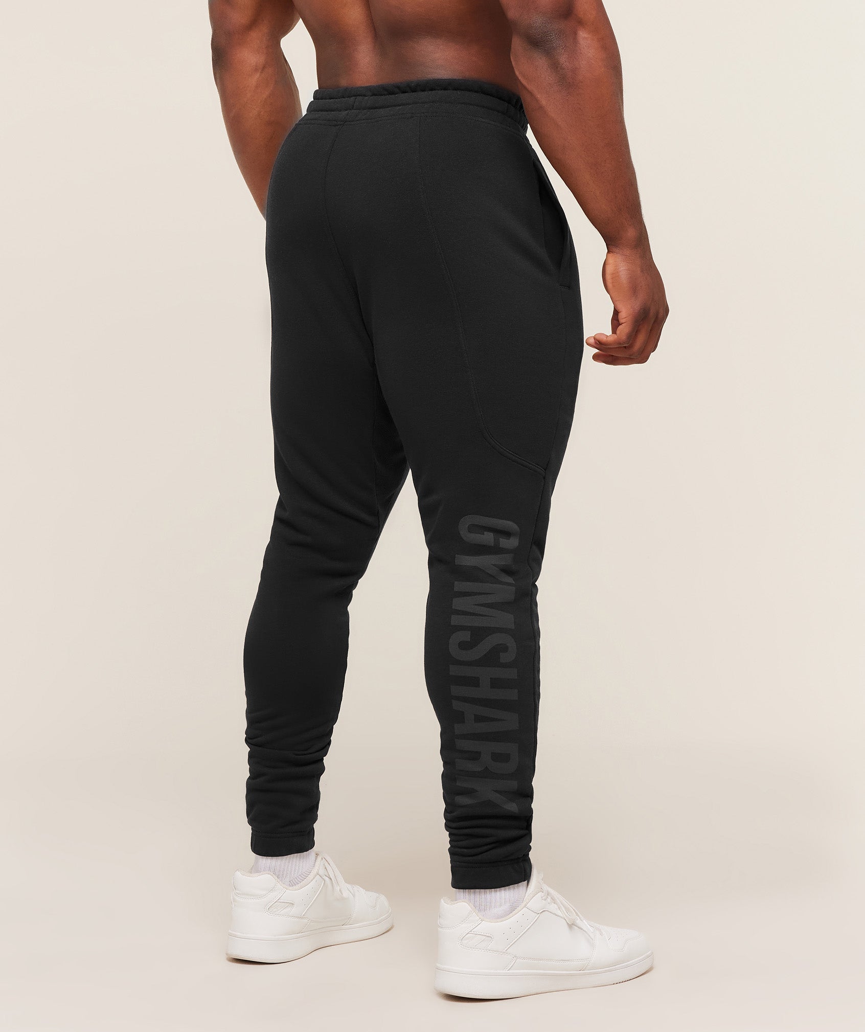 gymshark-power-wordmark-jogger-pants-black-aw25