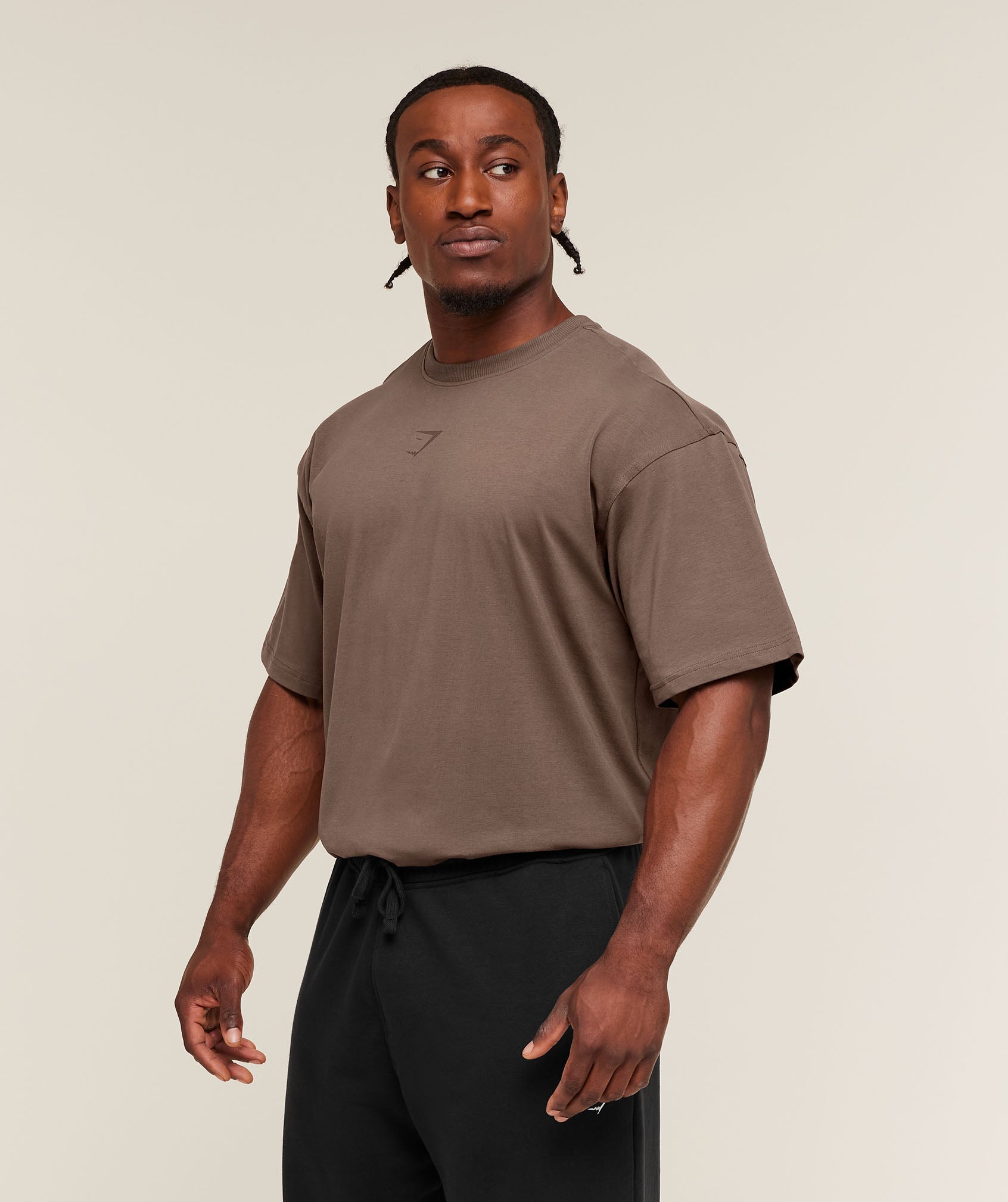 gymshark-power-t-shirt-ss-tops-brown-aw25-1