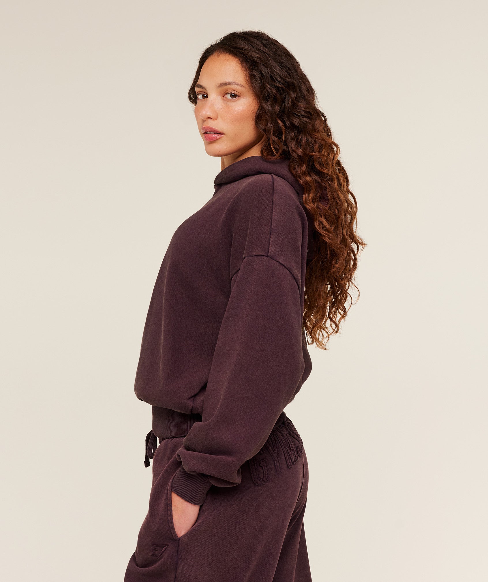 gymshark-power-washed-oversized-hoodie-pullovers