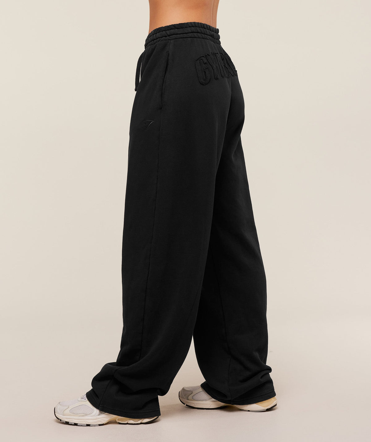 gymshark-power-washed-joggers-pants-black-aw25