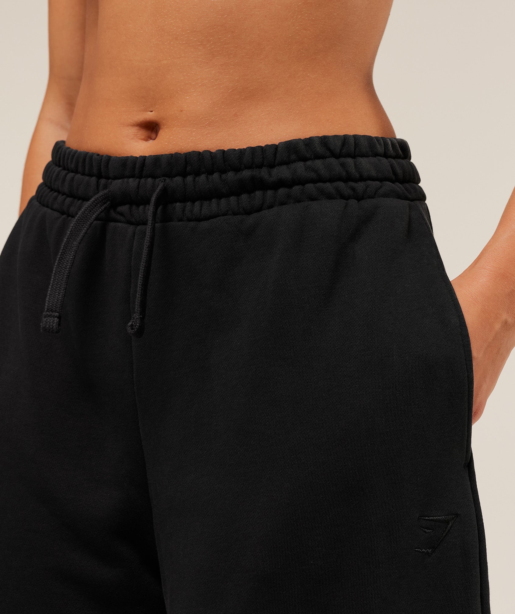 gymshark-power-washed-joggers-pants-black-aw25