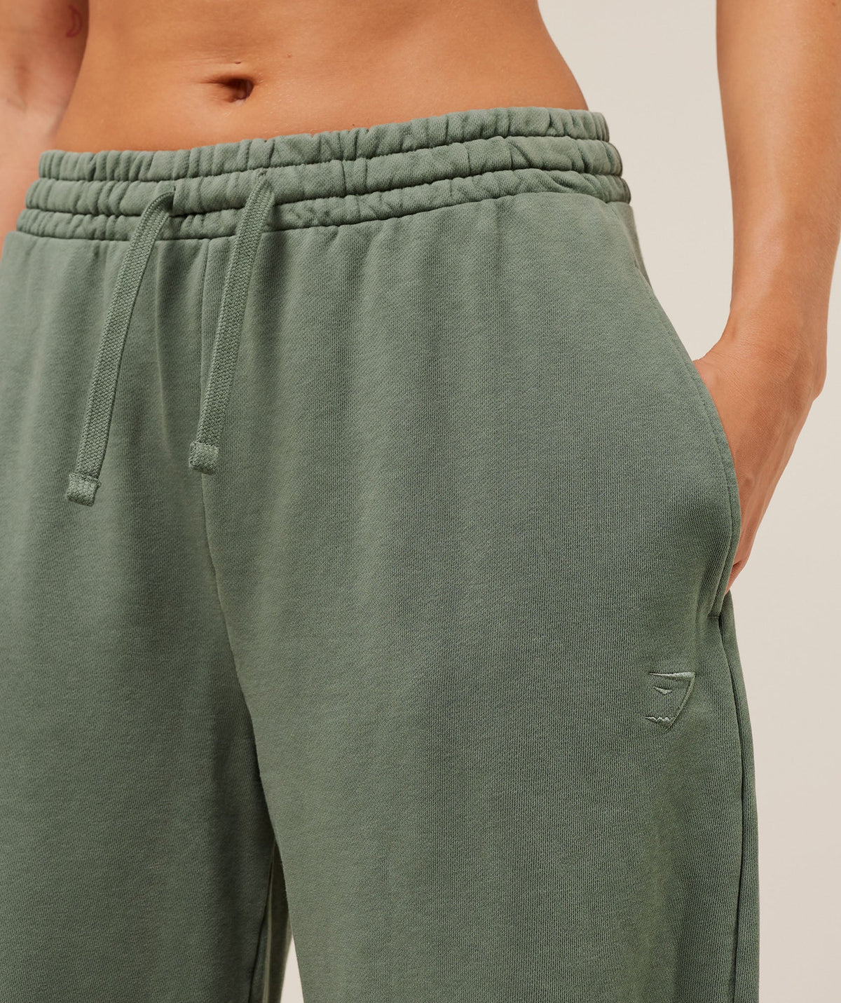 gymshark-power-washed-joggers-pants-green-aw25