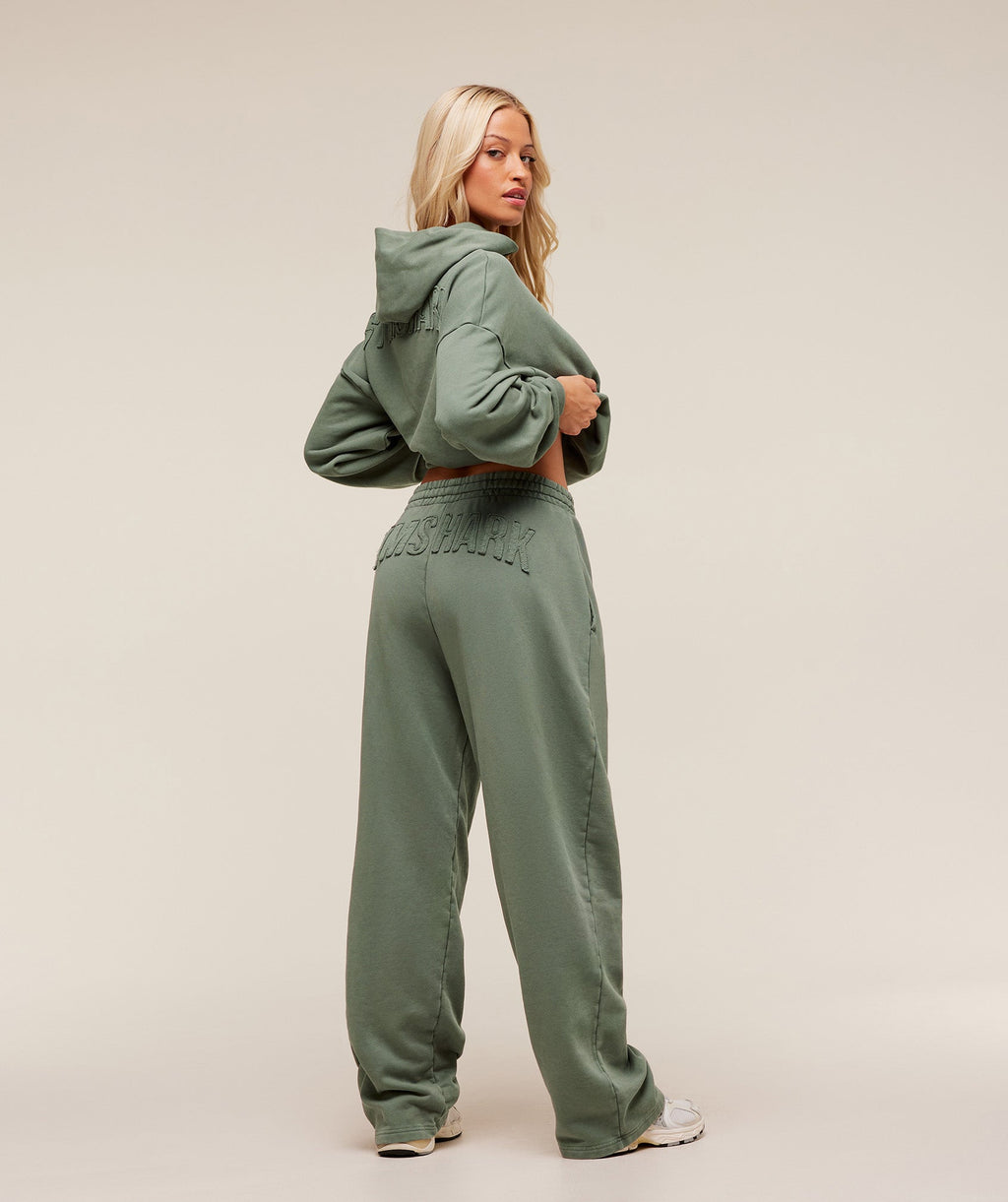 gymshark-power-washed-joggers-pants-green-aw25