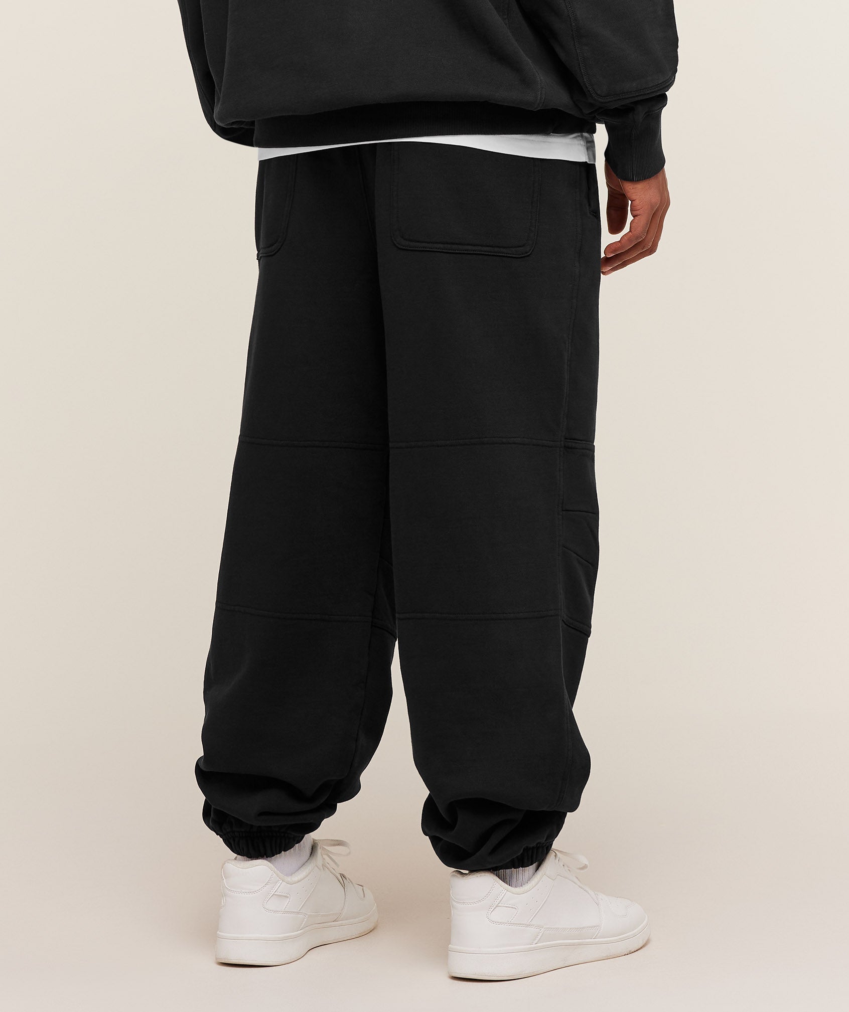 gymshark-premium-heavyweight-jogger-pants-black-aw25