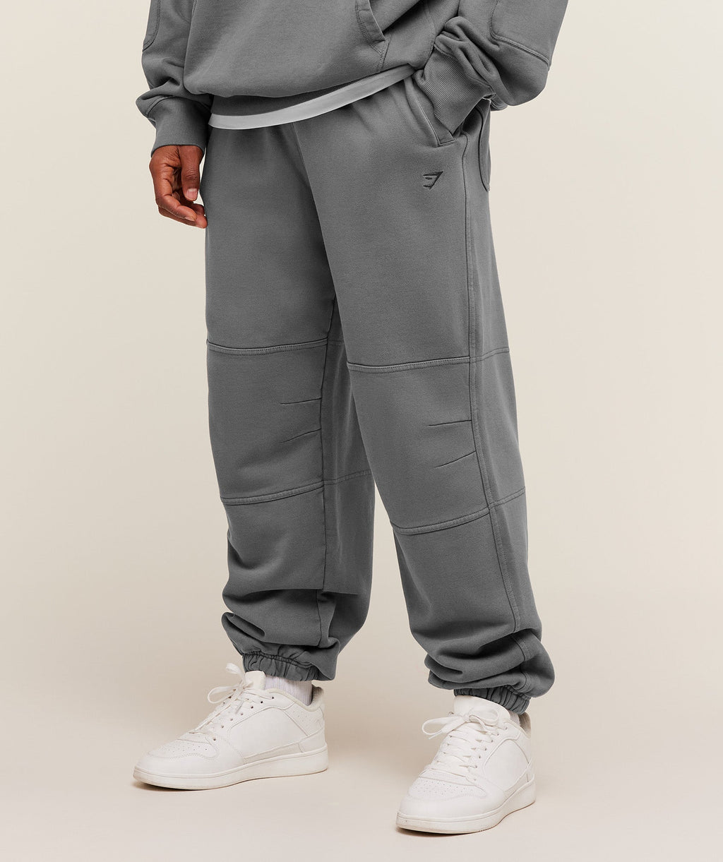 gymshark-premium-heavyweight-jogger-pants-grey-aw25
