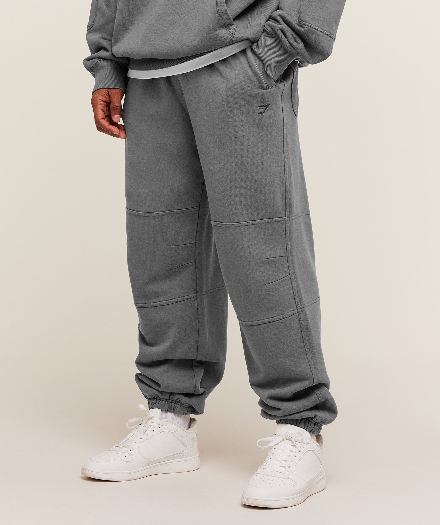 gymshark-premium-heavyweight-jogger-pants-grey-aw25