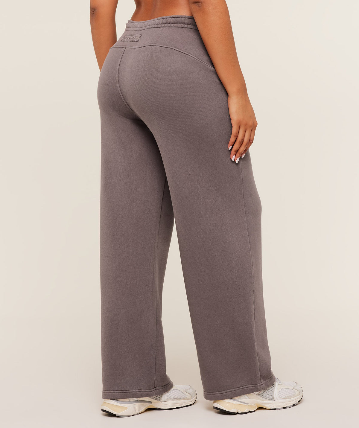 gymshark-pump-straight-leg-pant-pants-brown-ss26