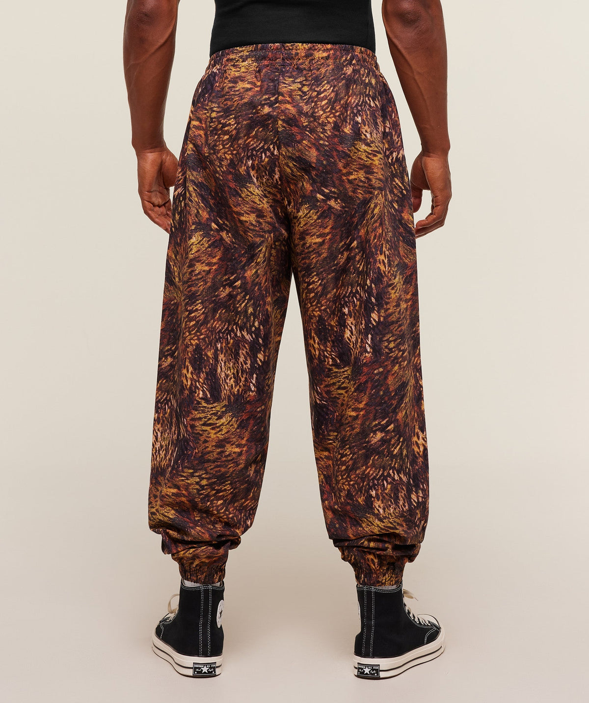 gymshark-pumper-pants-pants-brown-aw25