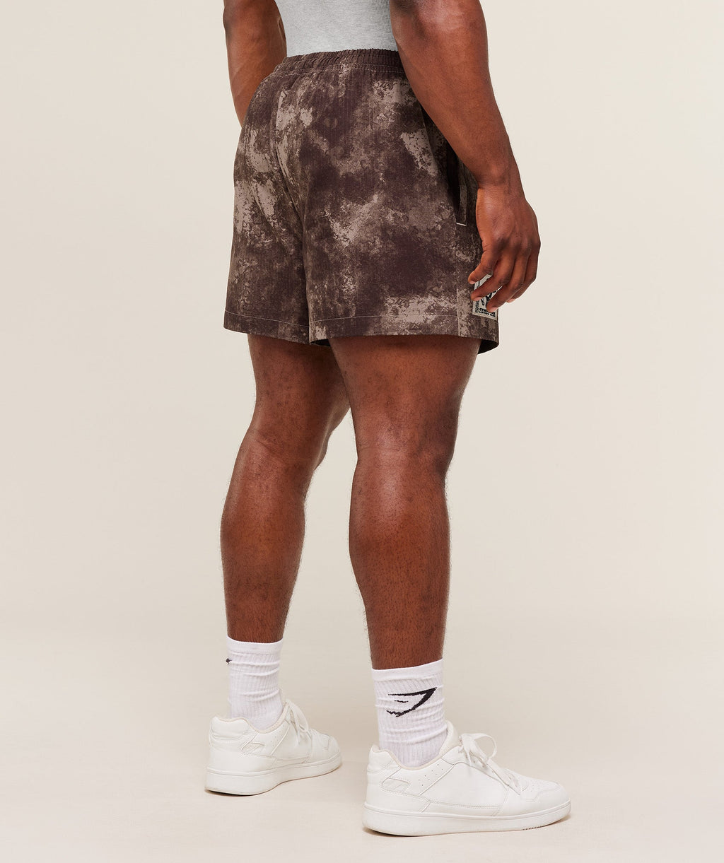 gymshark-pumper-shorts-5-shorts-brown-aw25-1