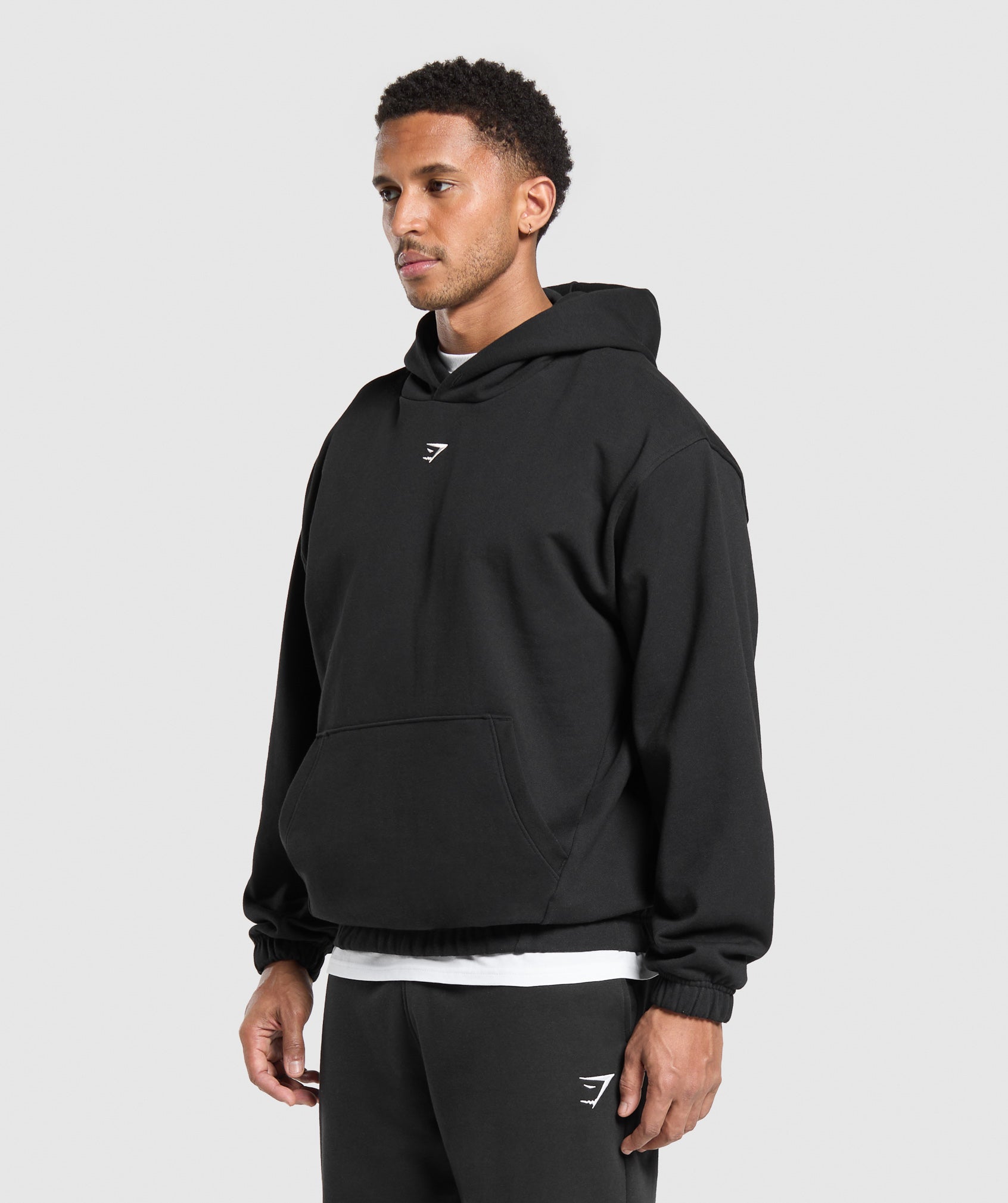 gymshark-rest-day-essentials-hoodie-black-ss25