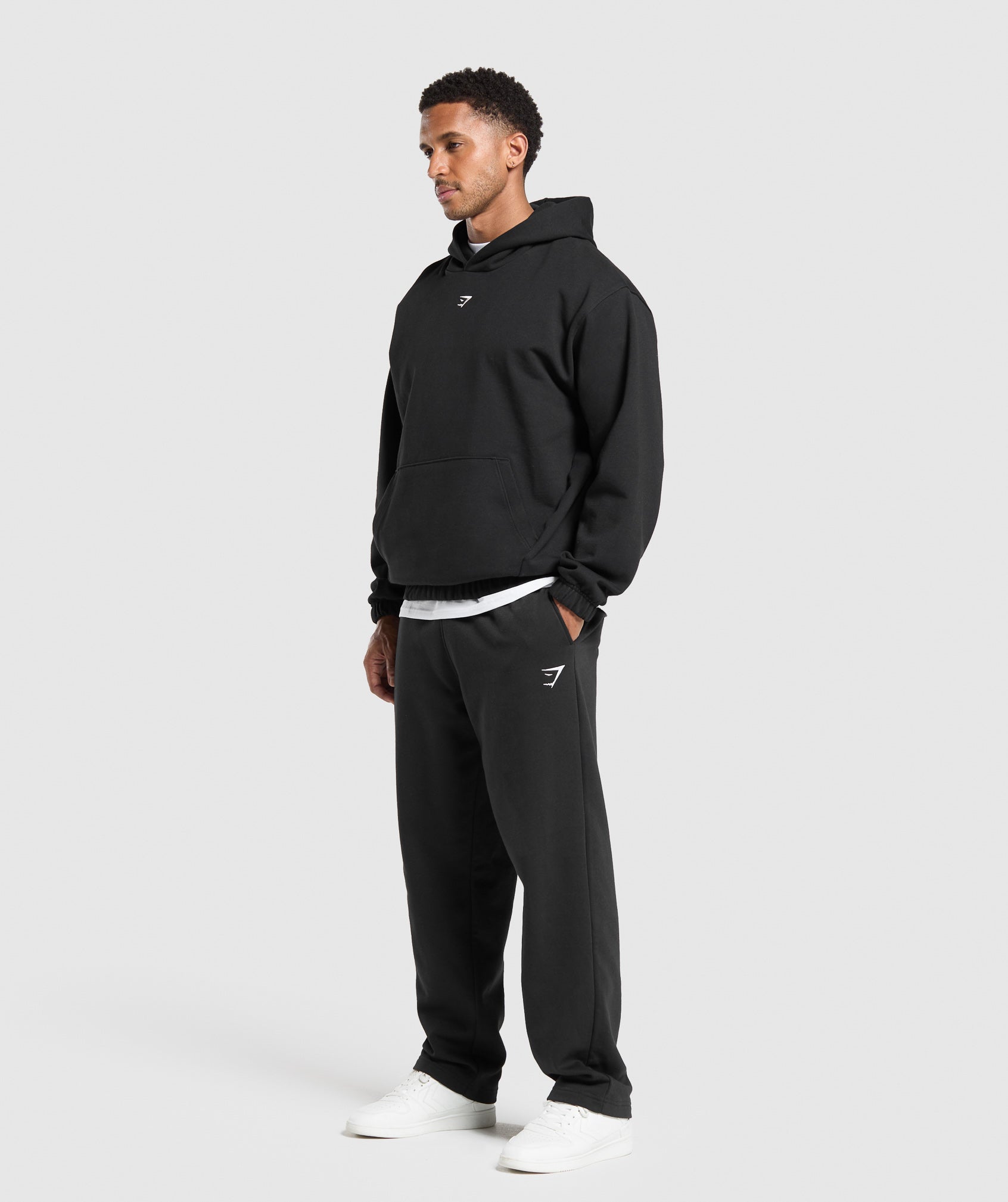 gymshark-rest-day-essentials-hoodie-black-ss25