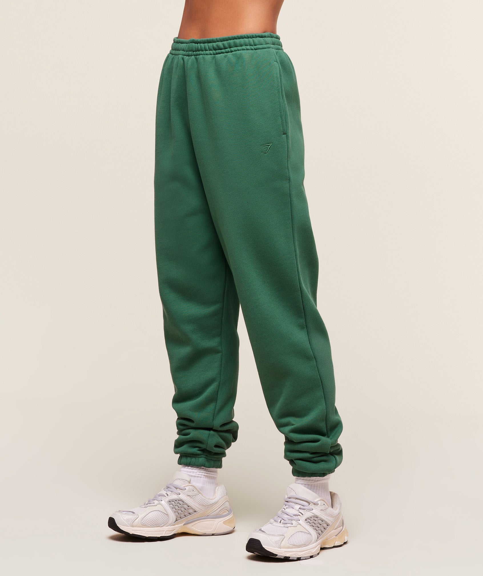 gymshark-rest-day-sweats-2-0-joggers-pants-green-aw25
