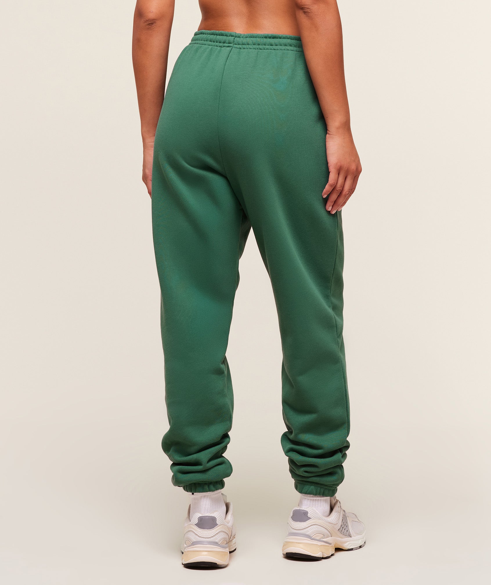 gymshark-rest-day-sweats-2-0-joggers-pants-green-aw25