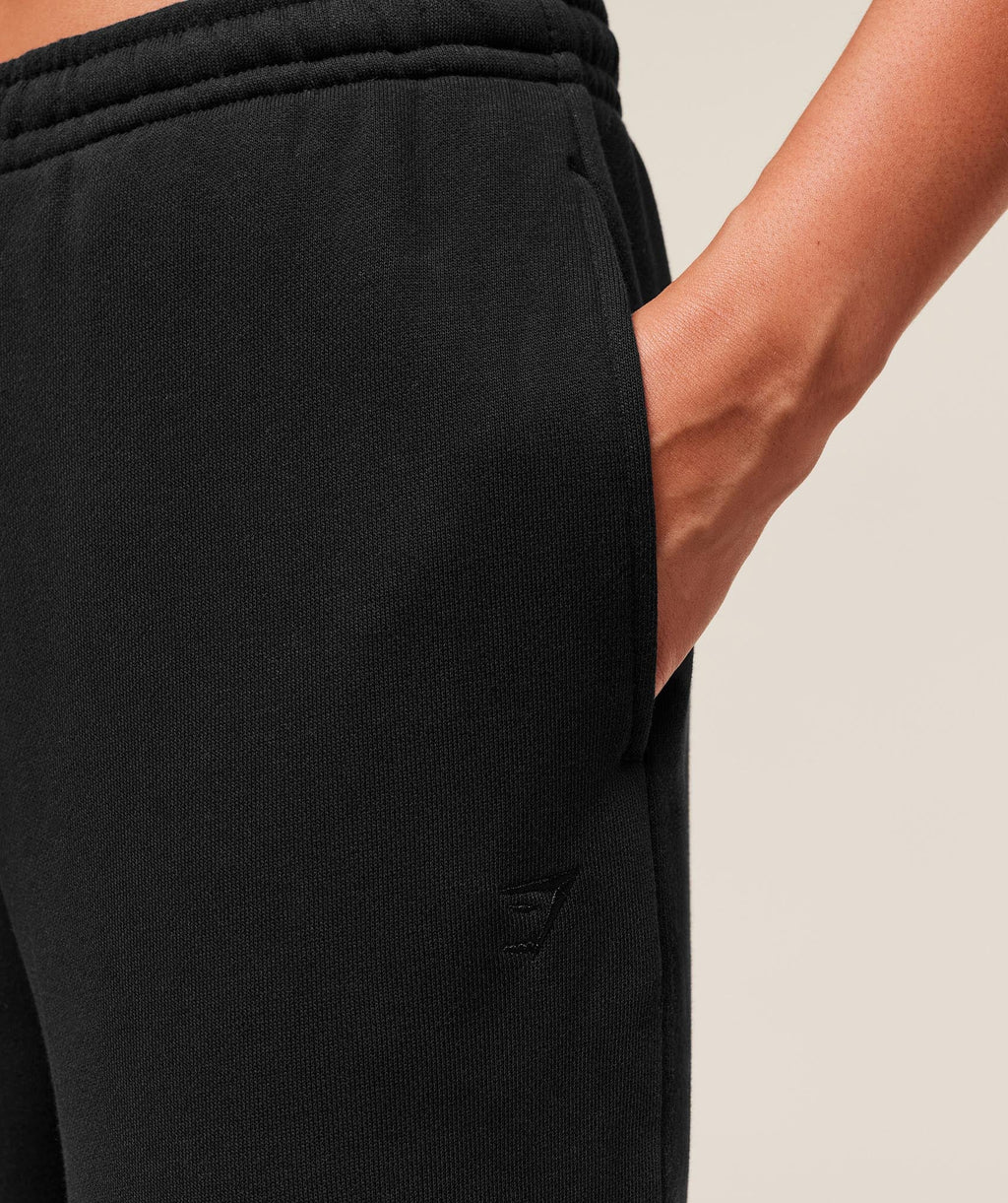 gymshark-rest-day-sweats-2-0-wide-leg-jogger-pants-black-aw25