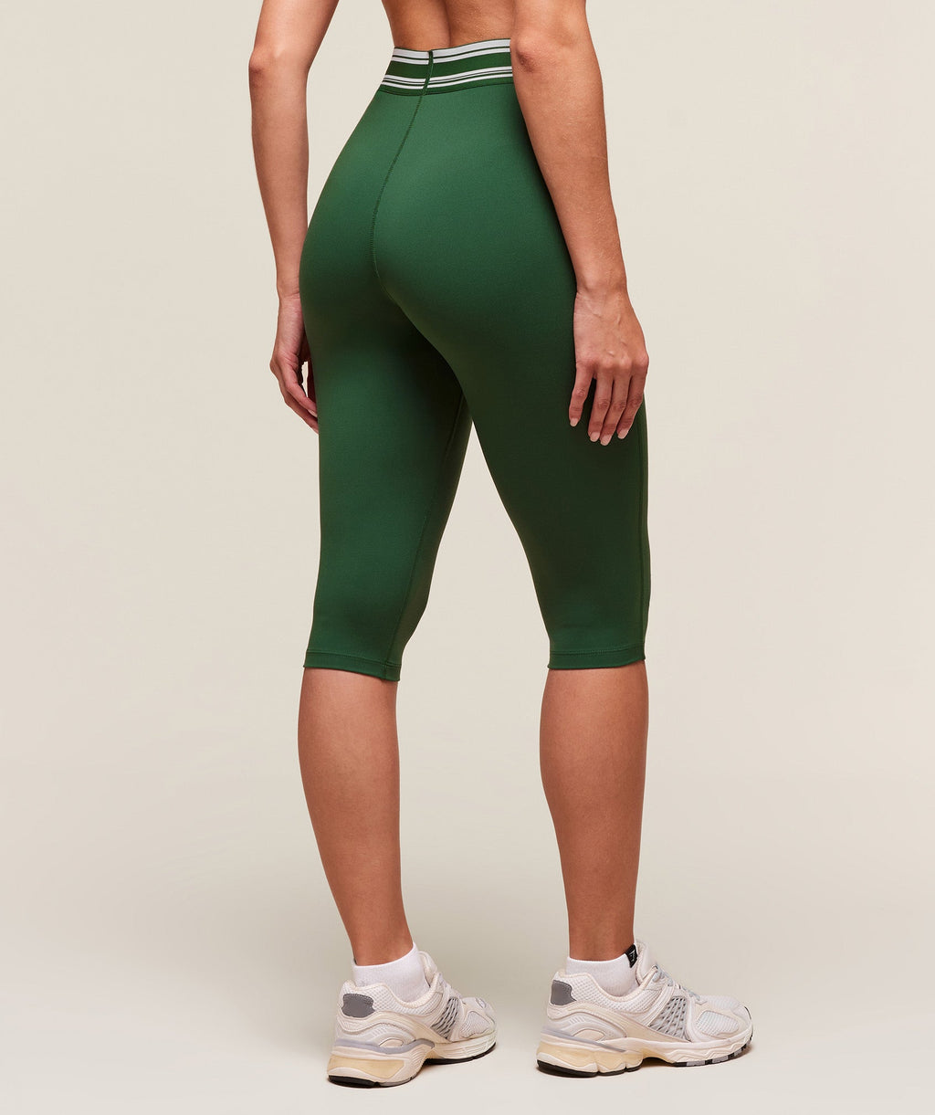 gymshark-retro-capri-leggings-leggings-green-ss25