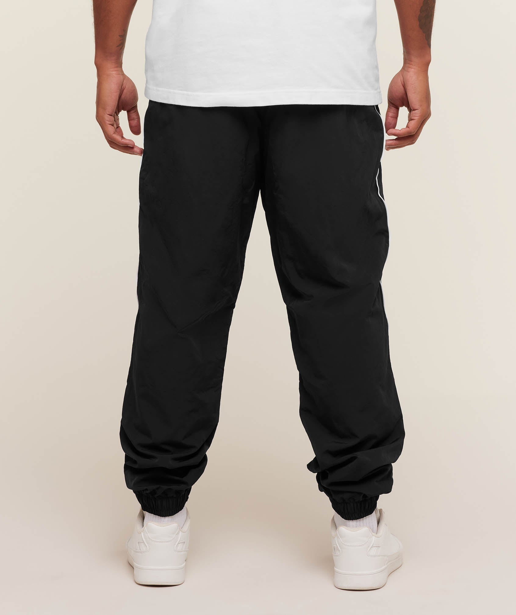 gymshark-retro-shell-track-pants-pants-black-aw25