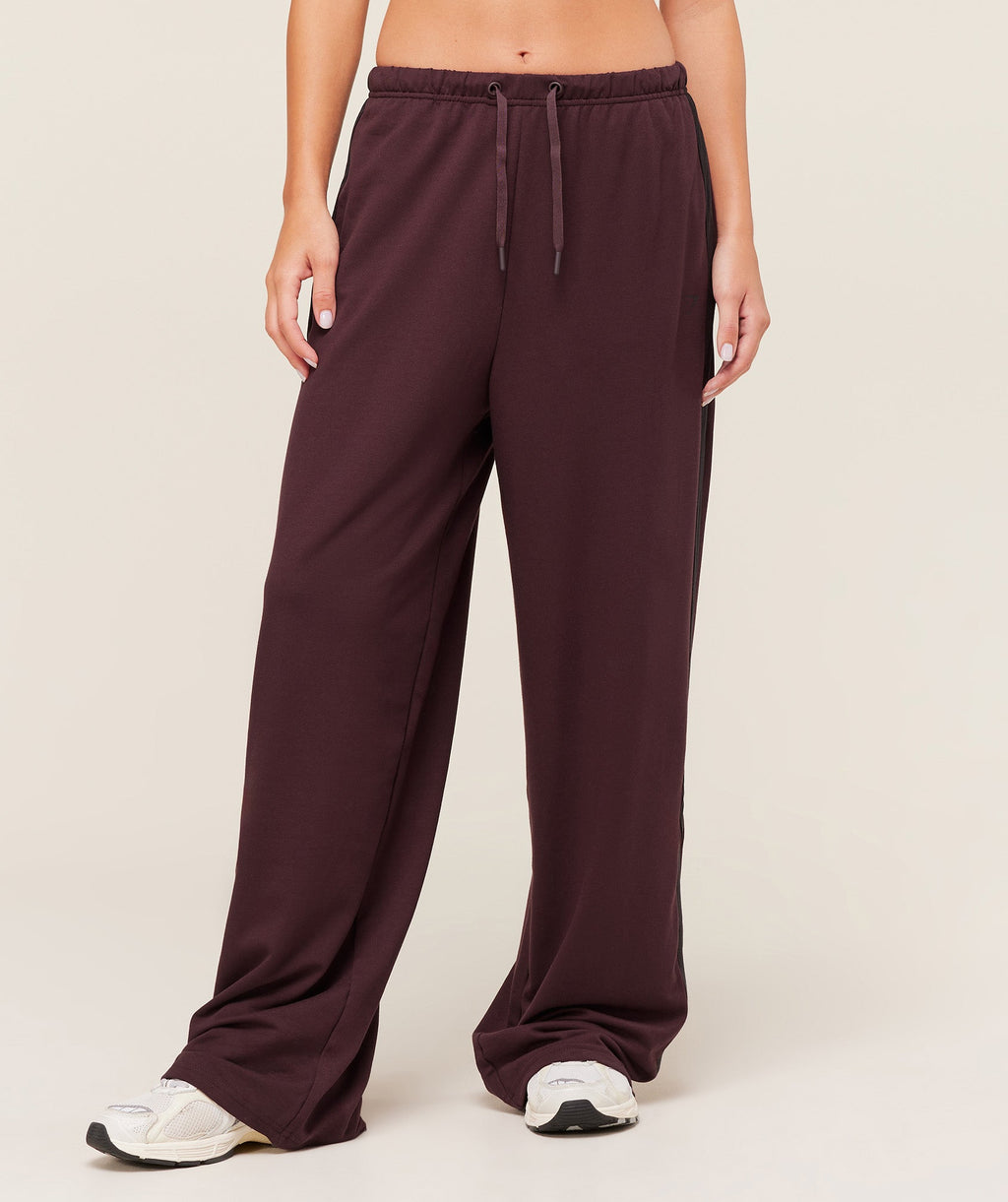 gymshark-retro-stripe-snap-pant-pants-purple-aw25