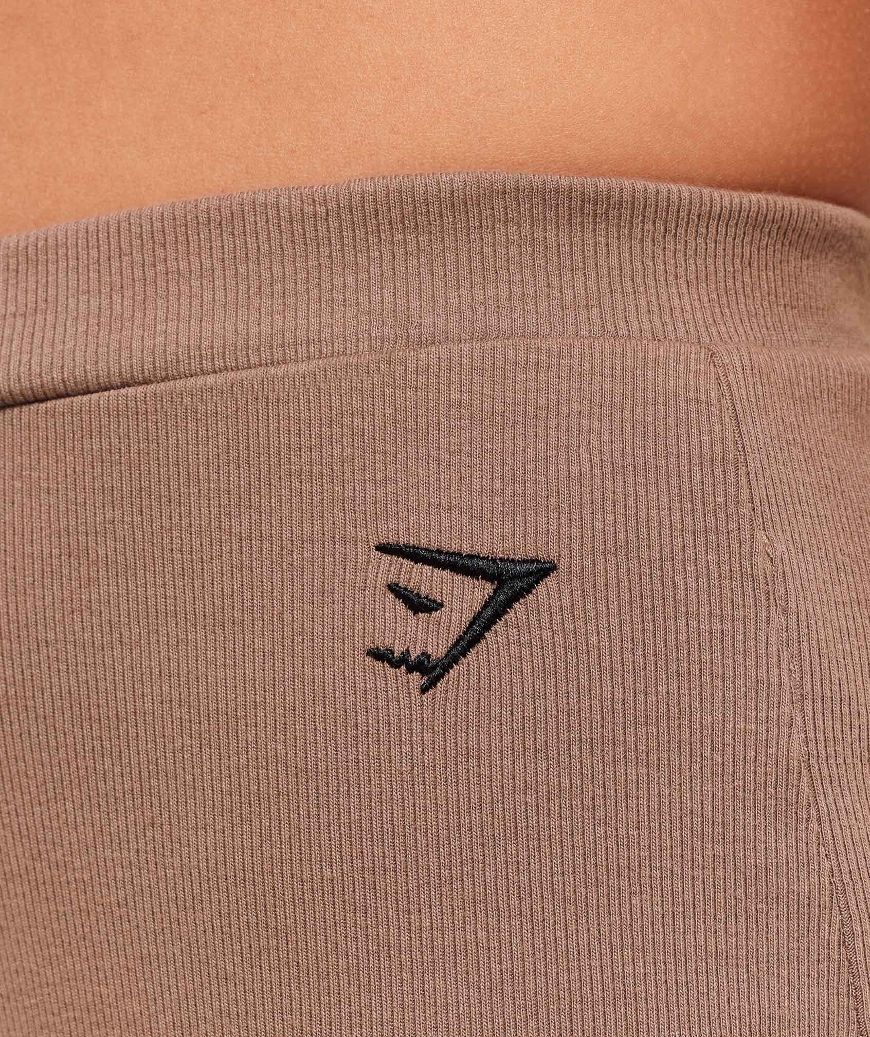 gymshark-ribbed-cotton-straight-leg-pants-pants-brown-ss25