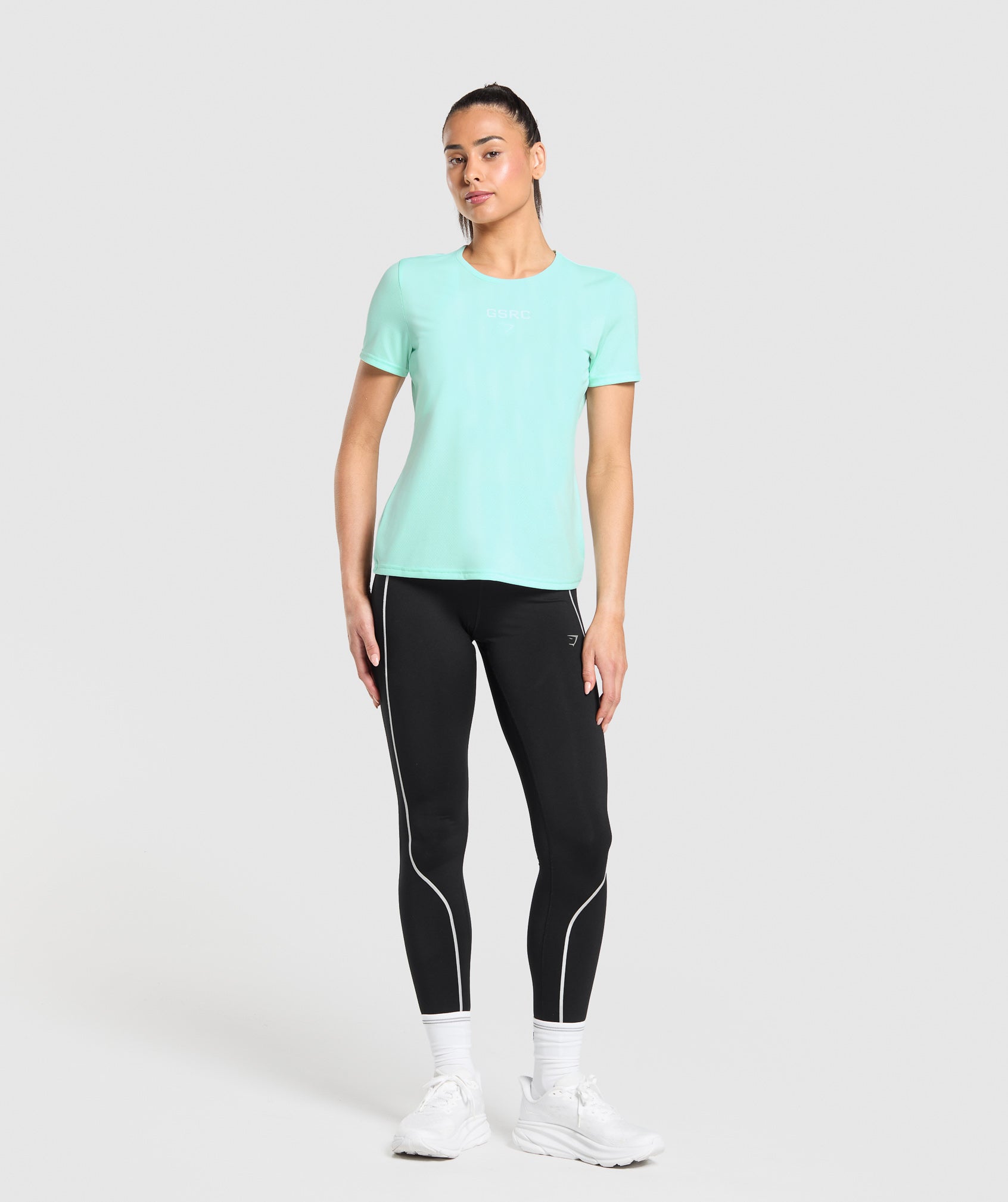gymshark-run-club-graphic-t-shirt-ss-tops-teal-ss25