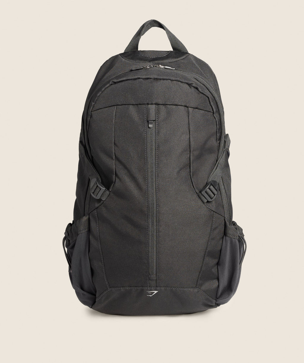 gymshark-running-backpack-black-aw24