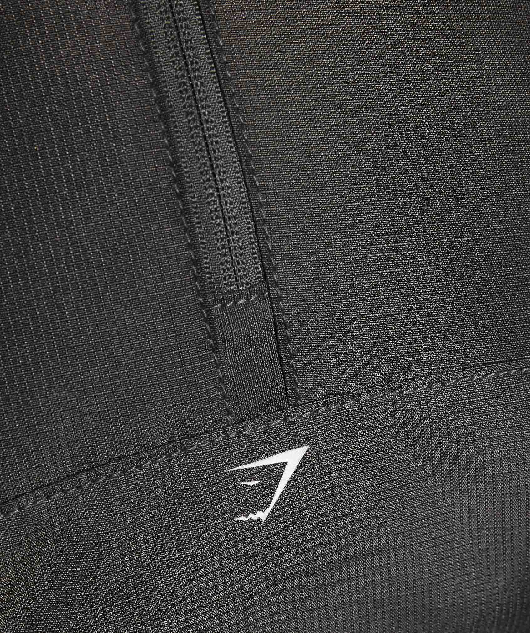 gymshark-running-backpack-black-aw24