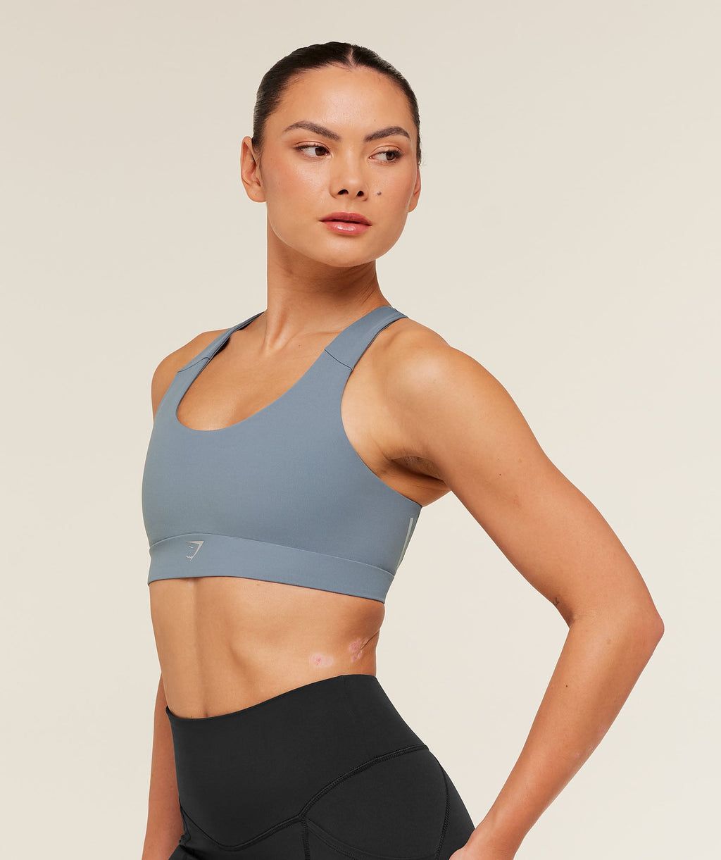 gymshark-medium-support-running-sports-bra-sports-bras-blue-ss26-b6b7s-uctm