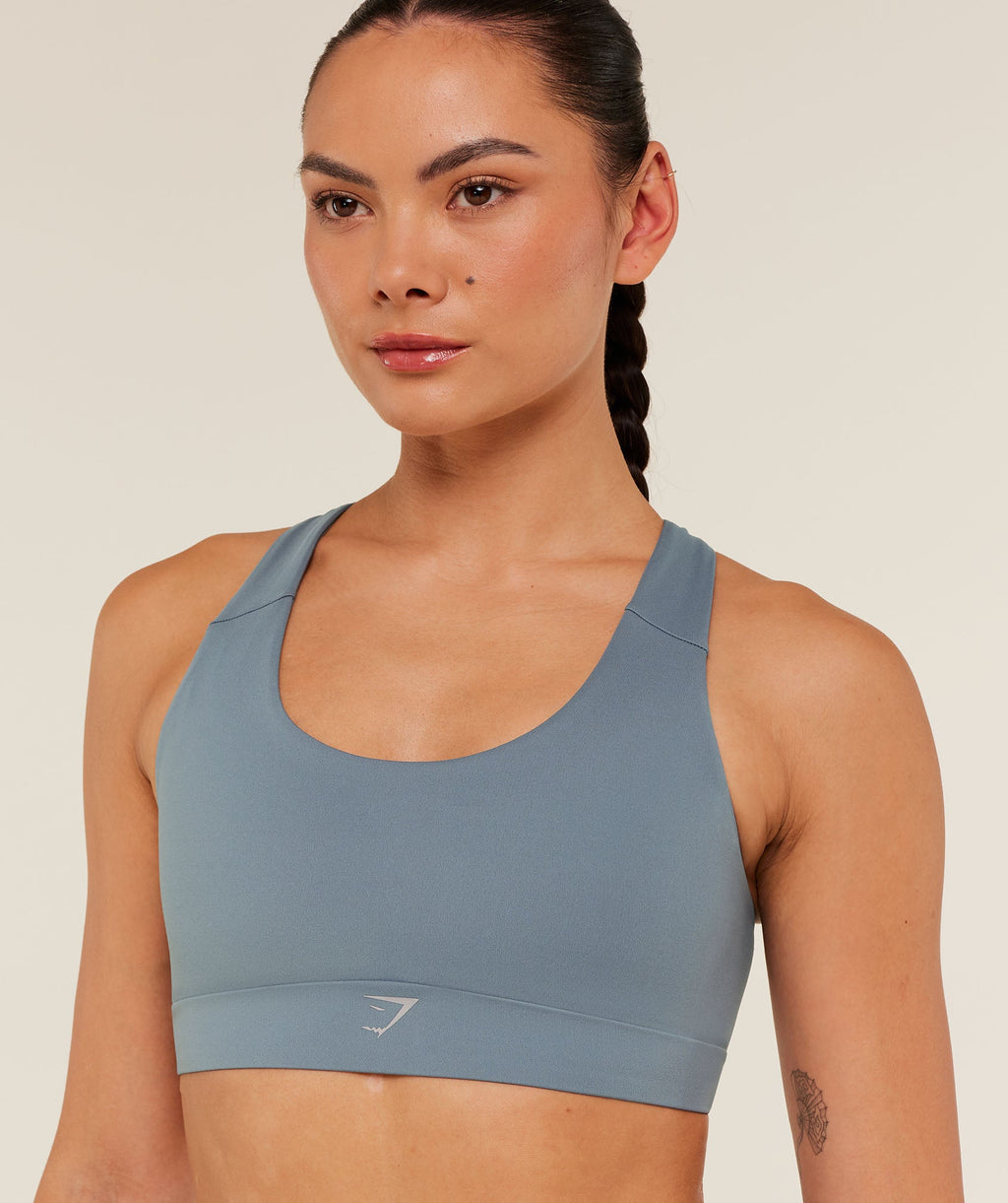 gymshark-medium-support-running-sports-bra-sports-bras-blue-ss26-b6b7s-uctm
