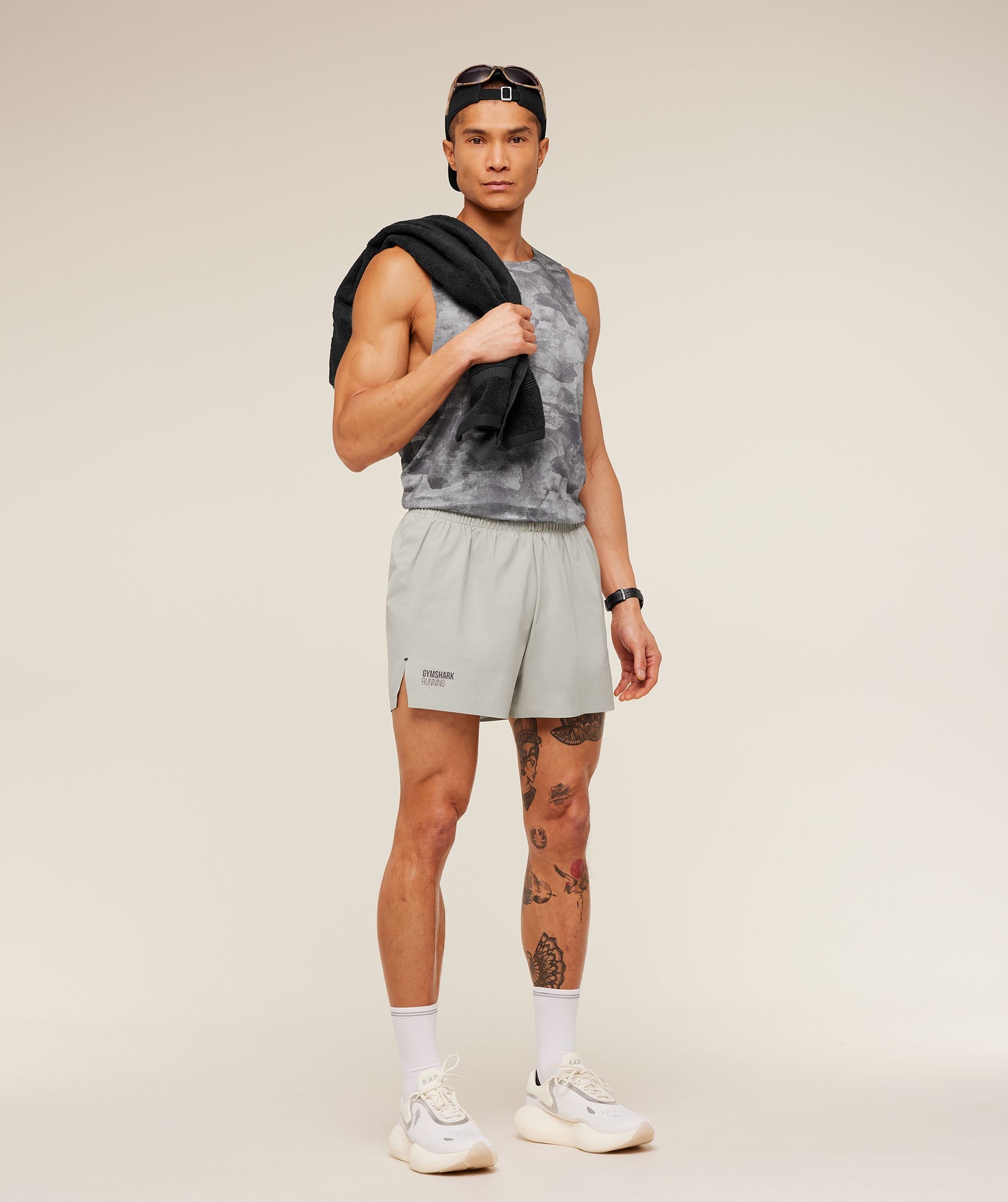 gymshark-running-elite-5-short-shorts-grey-ss25