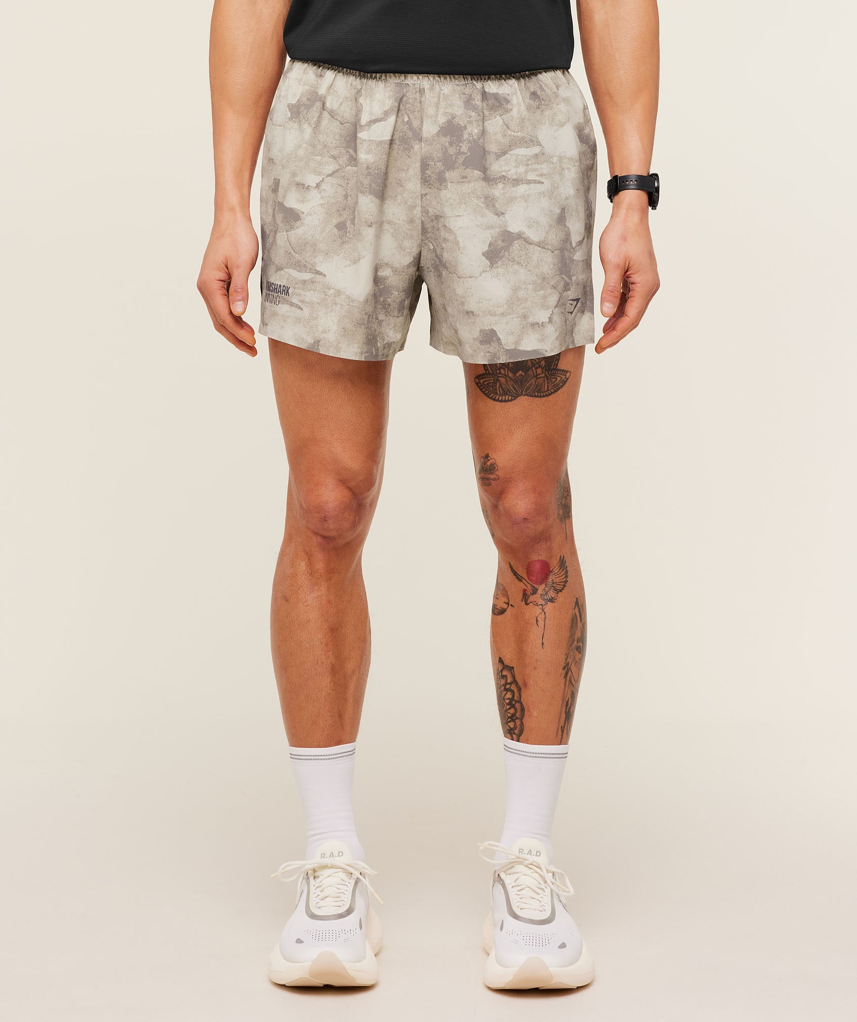 gymshark-running-elite-5-short-shorts-grey-ss25-1