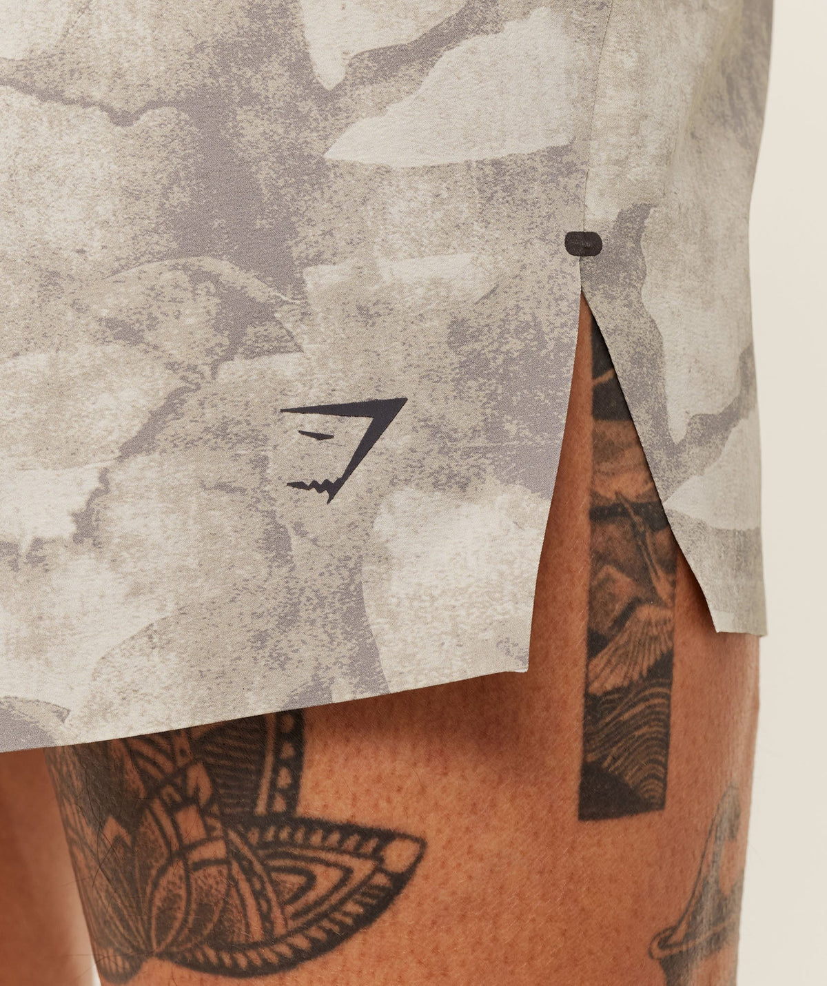 gymshark-running-elite-5-short-shorts-grey-ss25-1