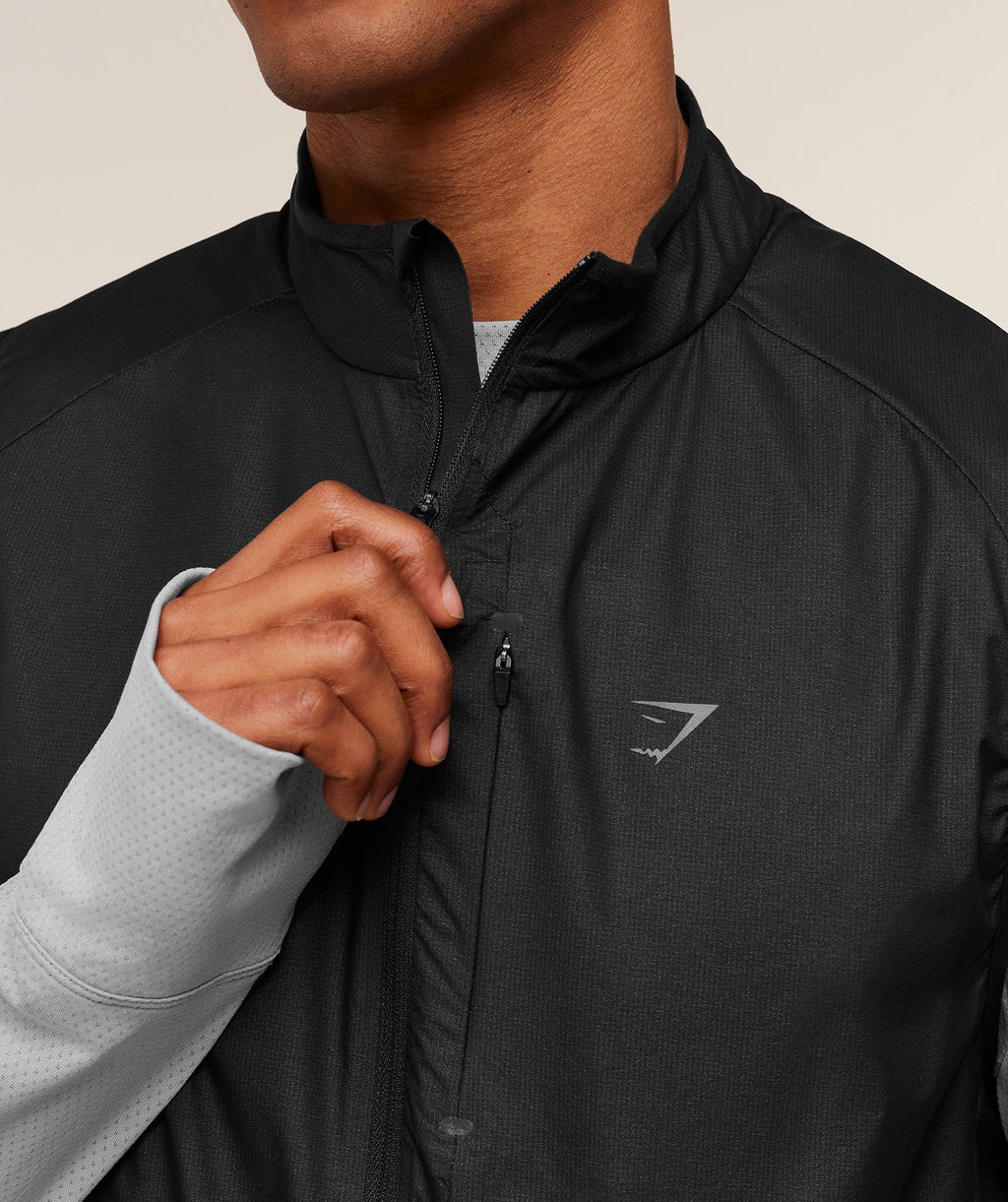 gymshark-running-elite-lightweight-gilet-jackets-outerwear-black-ss25