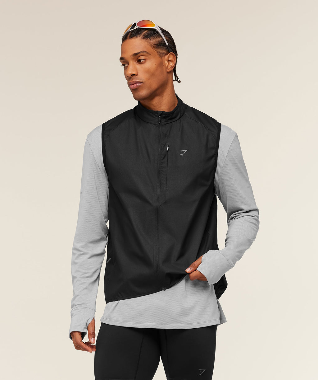 gymshark-running-elite-lightweight-gilet-jackets-outerwear-black-ss25