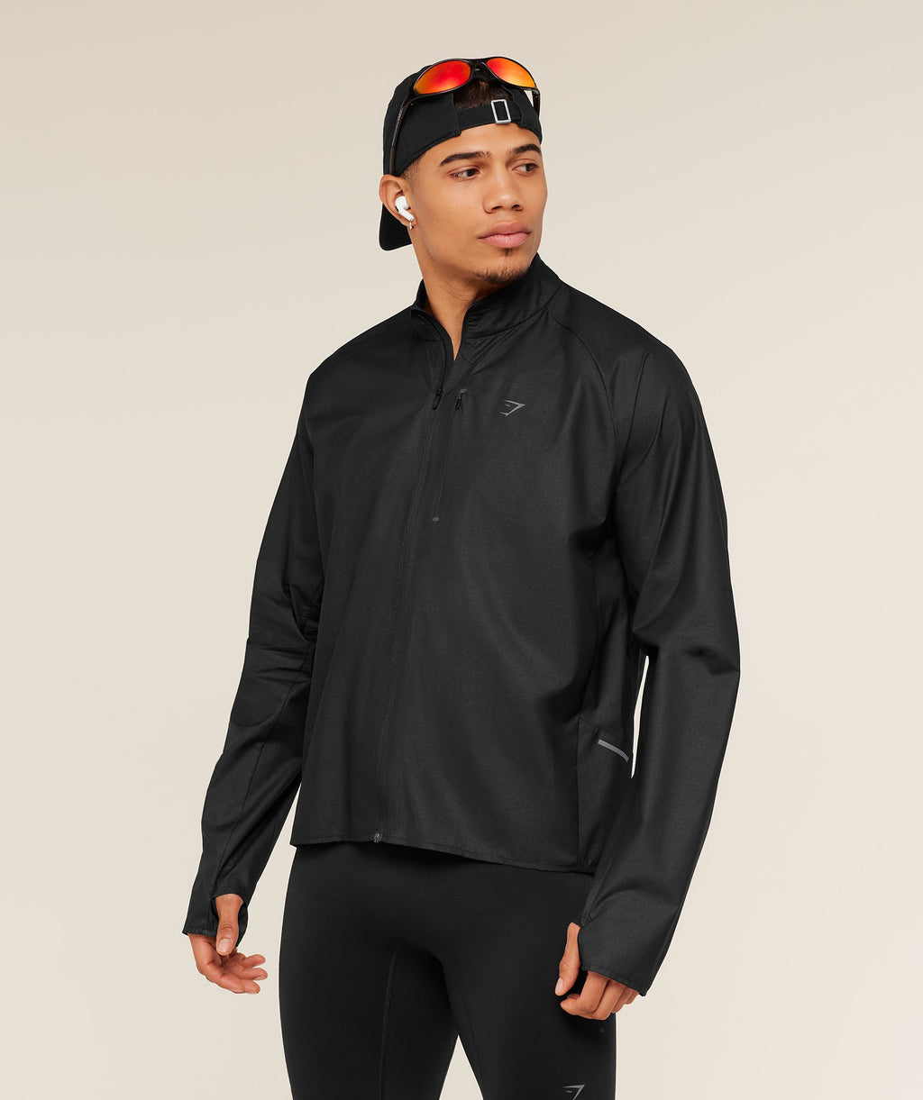 gymshark-running-elite-lightweight-windbreaker-jackets-outerwear-black-ss25