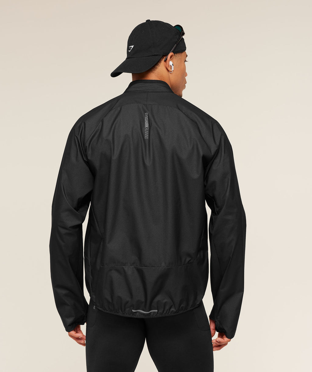 gymshark-running-elite-lightweight-windbreaker-jackets-outerwear-black-ss25
