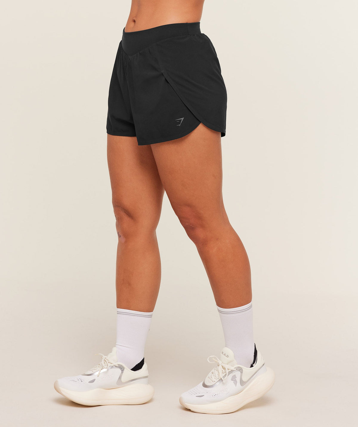 gymshark-running-elite-4-loose-fit-shorts-shorts-black-aw25