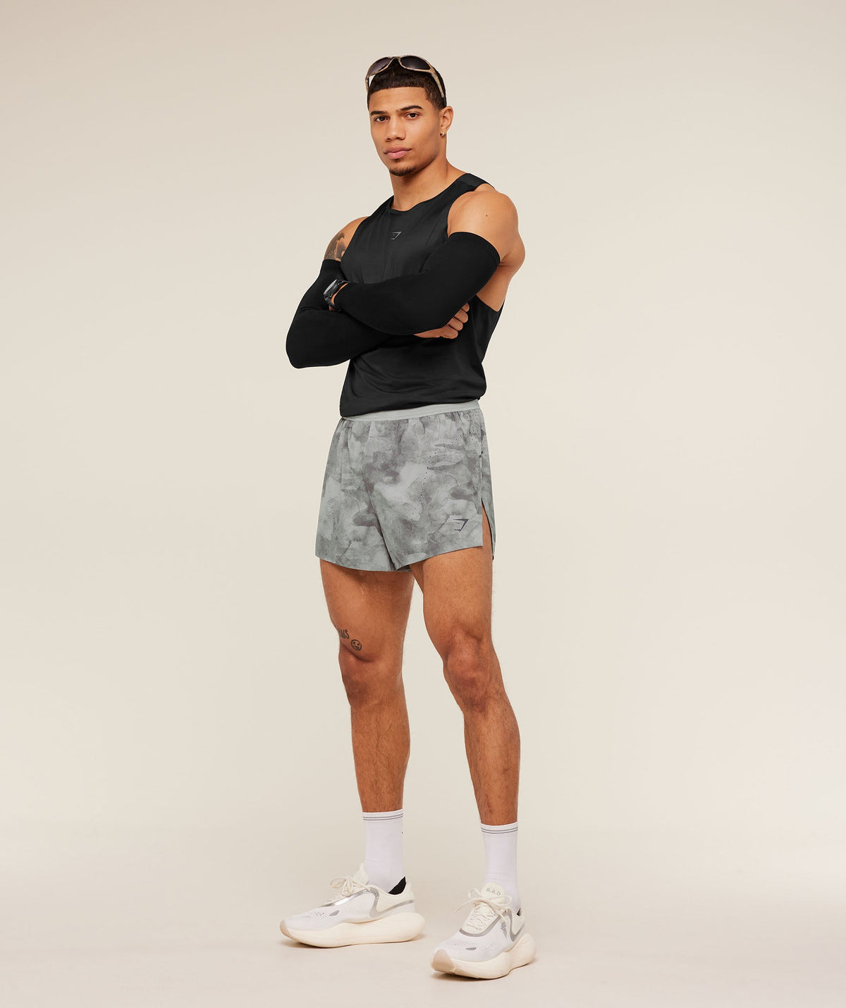 gymshark-running-elite-race-5-short-shorts-grey-aw25