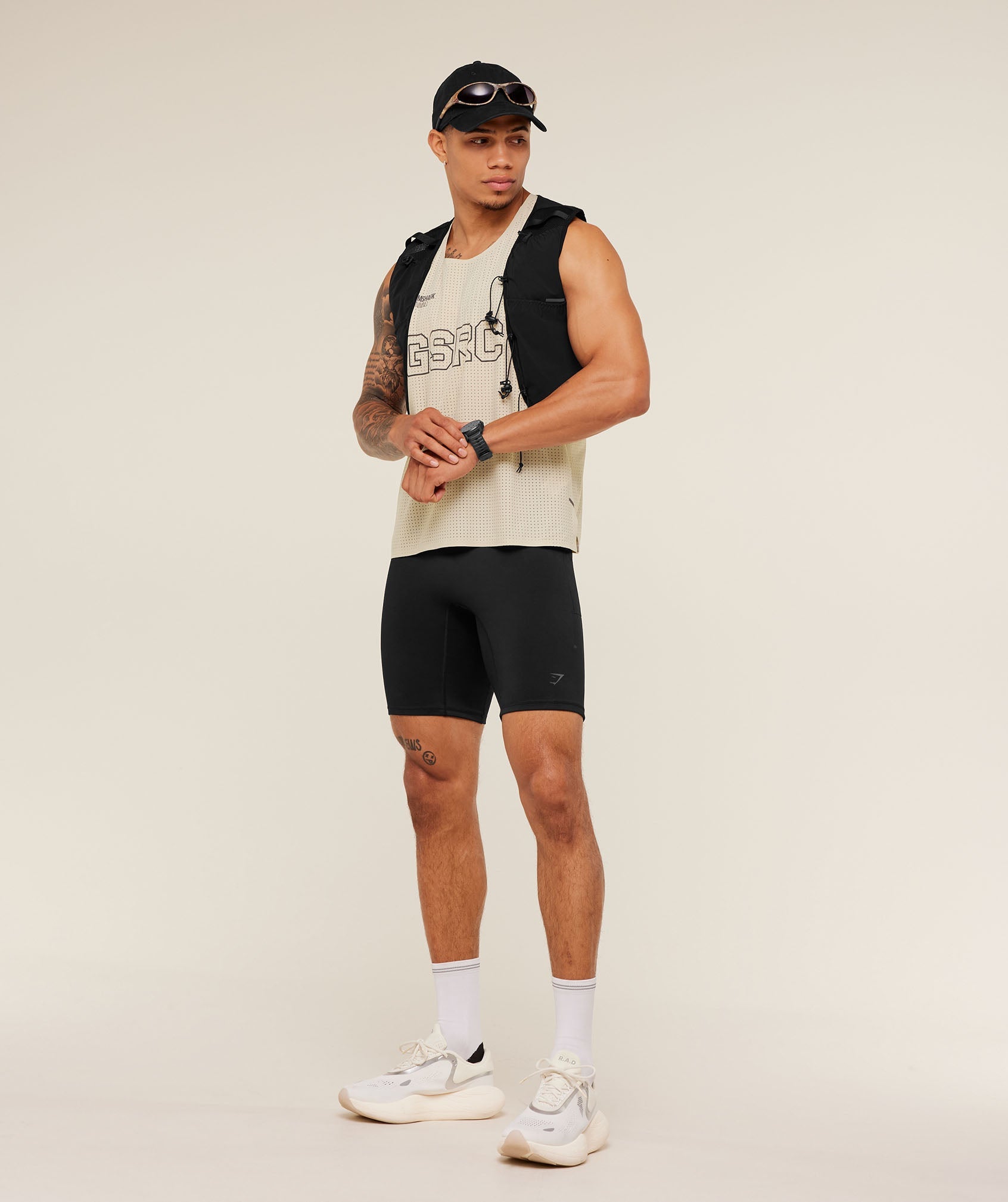 gymshark-running-elite-race-vest-sleeveless-tops-grey-ss25