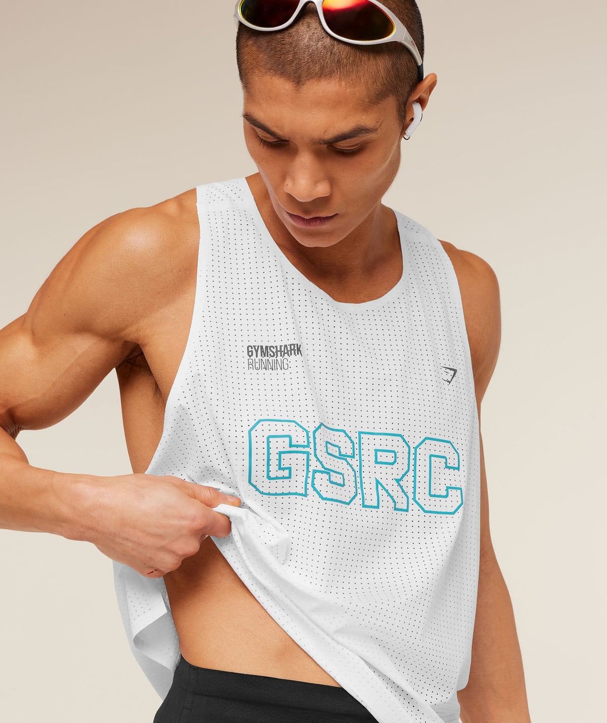 gymshark-running-elite-race-vest-sleeveless-tops-white-ss25