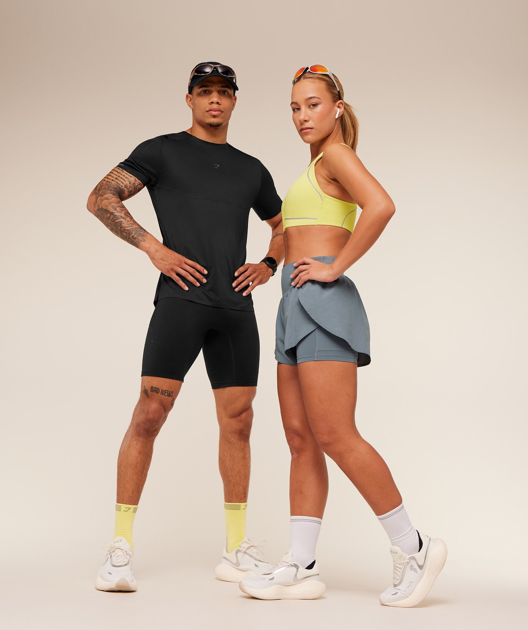 gymshark-running-elite-t-shirt-ss-tops-black-ss25