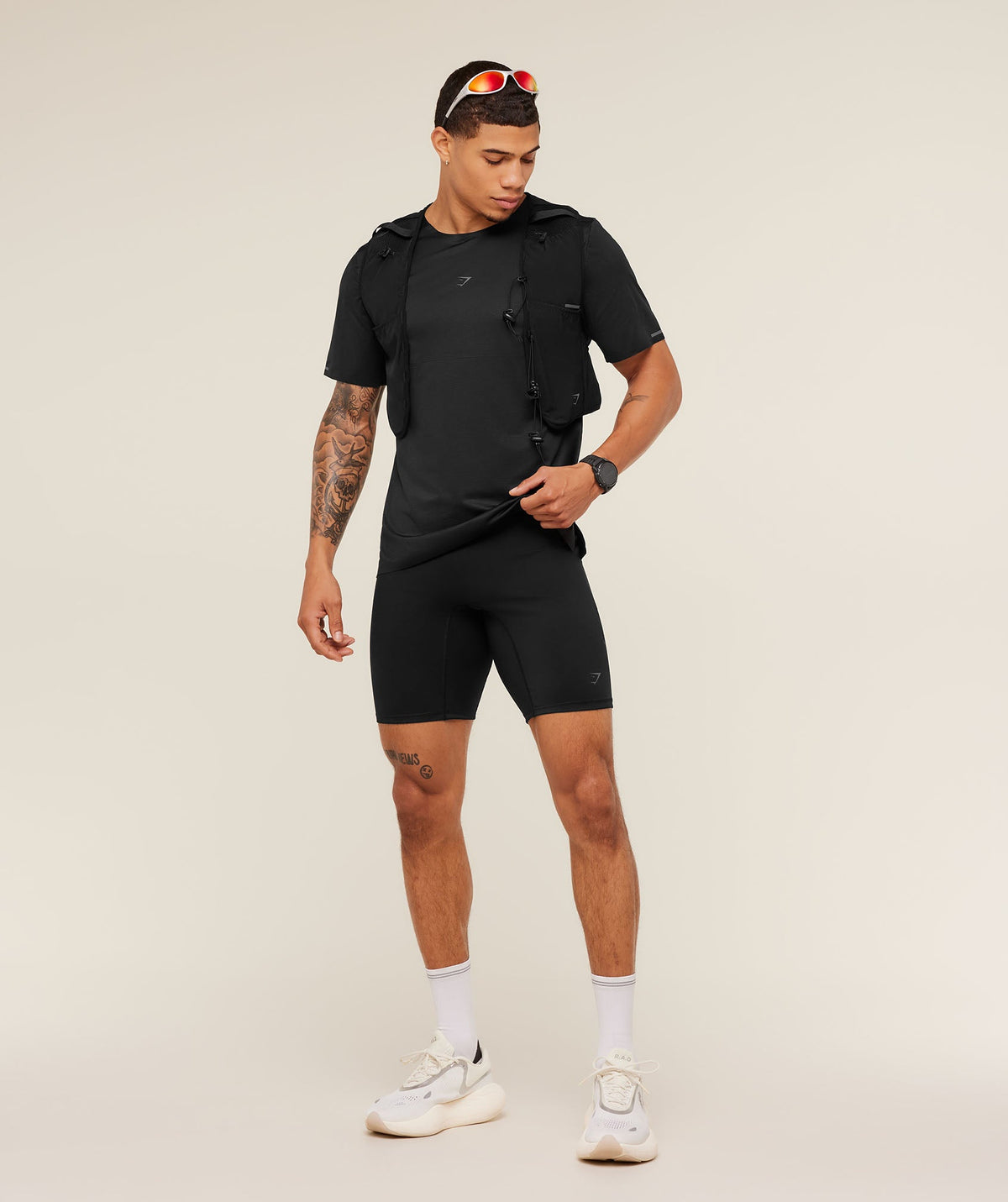 gymshark-running-elite-t-shirt-ss-tops-black-ss25