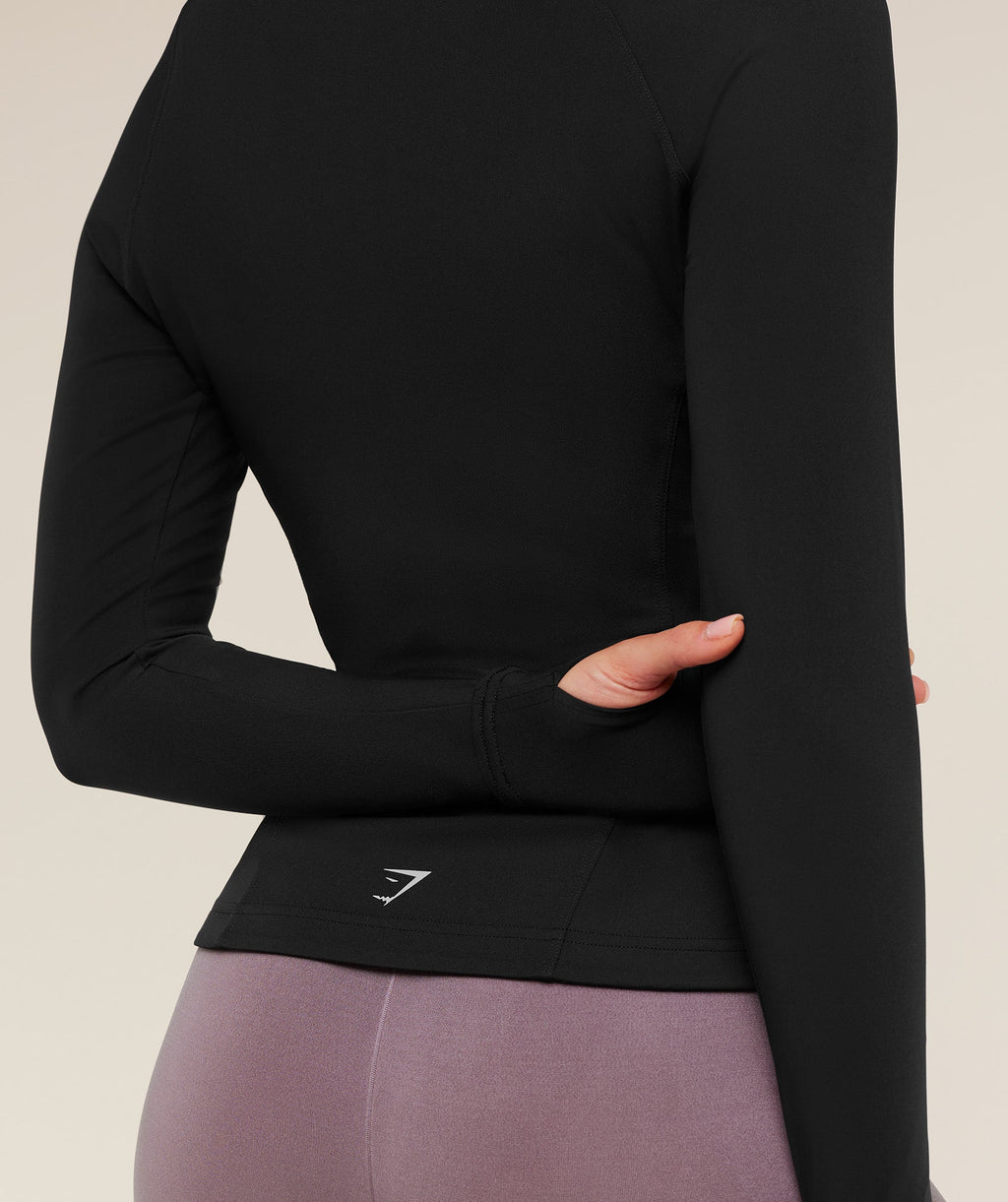 gymshark-running-full-zip-jacket-black-ss25