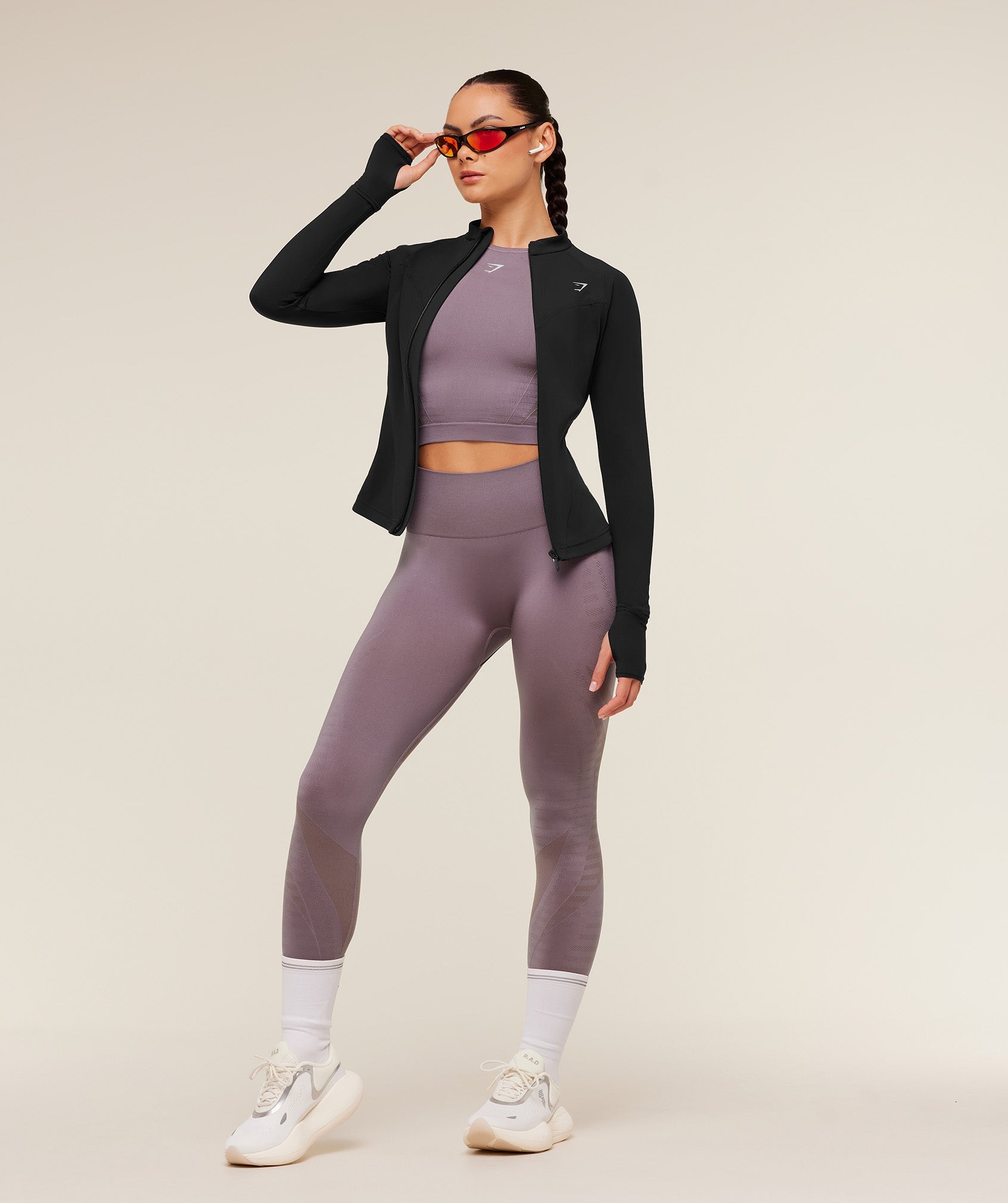 gymshark-running-full-zip-jacket-black-ss25